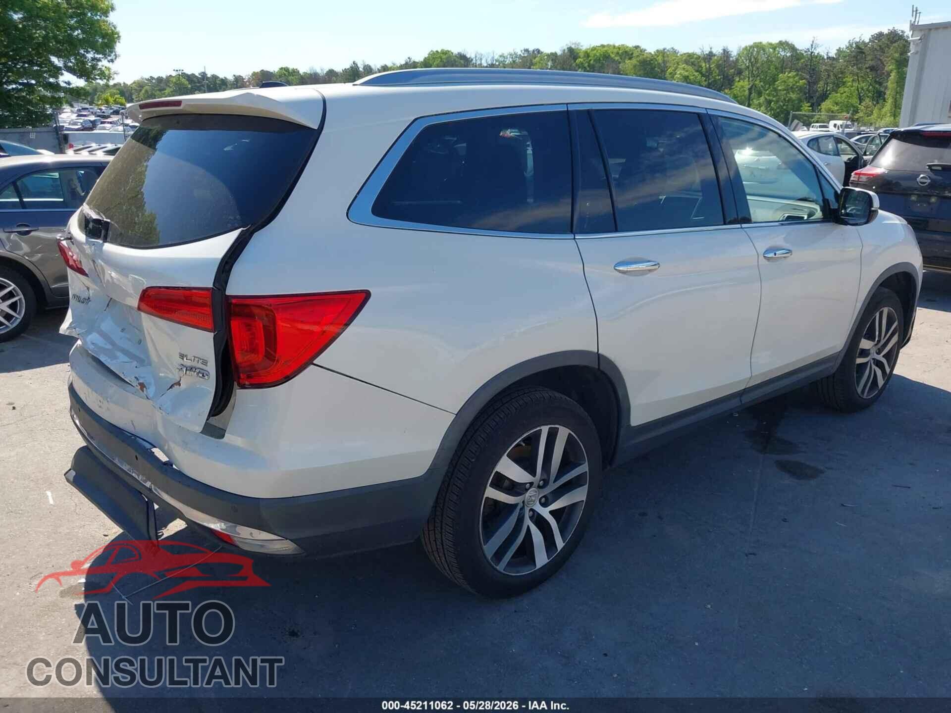 HONDA PILOT 2017 - 5FNYF6H04HB072258