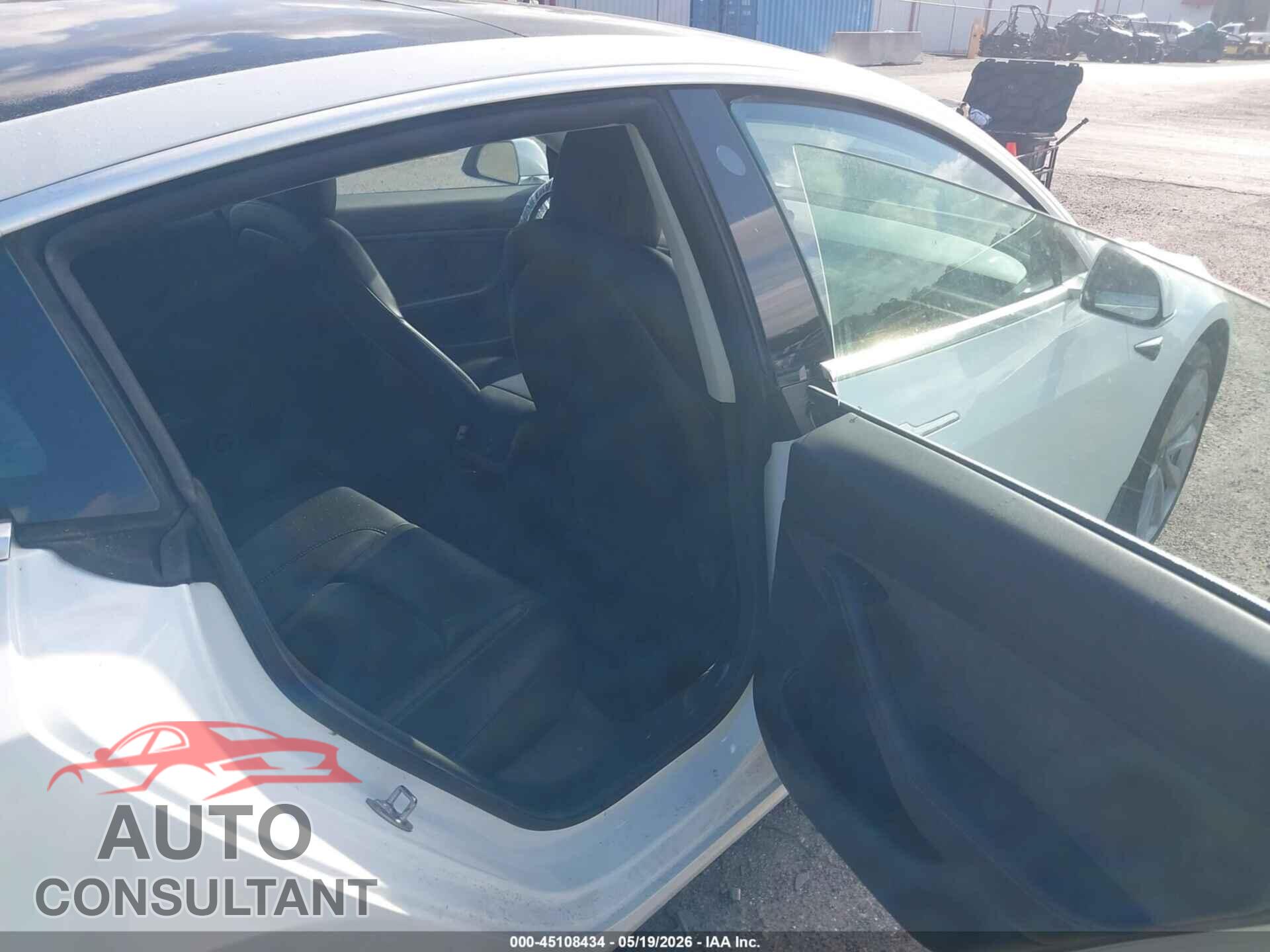 TESLA MODEL 3 2019 - 5YJ3E1EB2KF406669