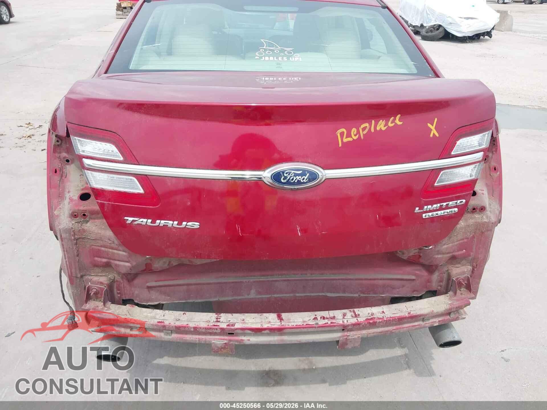 FORD TAURUS 2015 - 1FAHP2F81FG110861