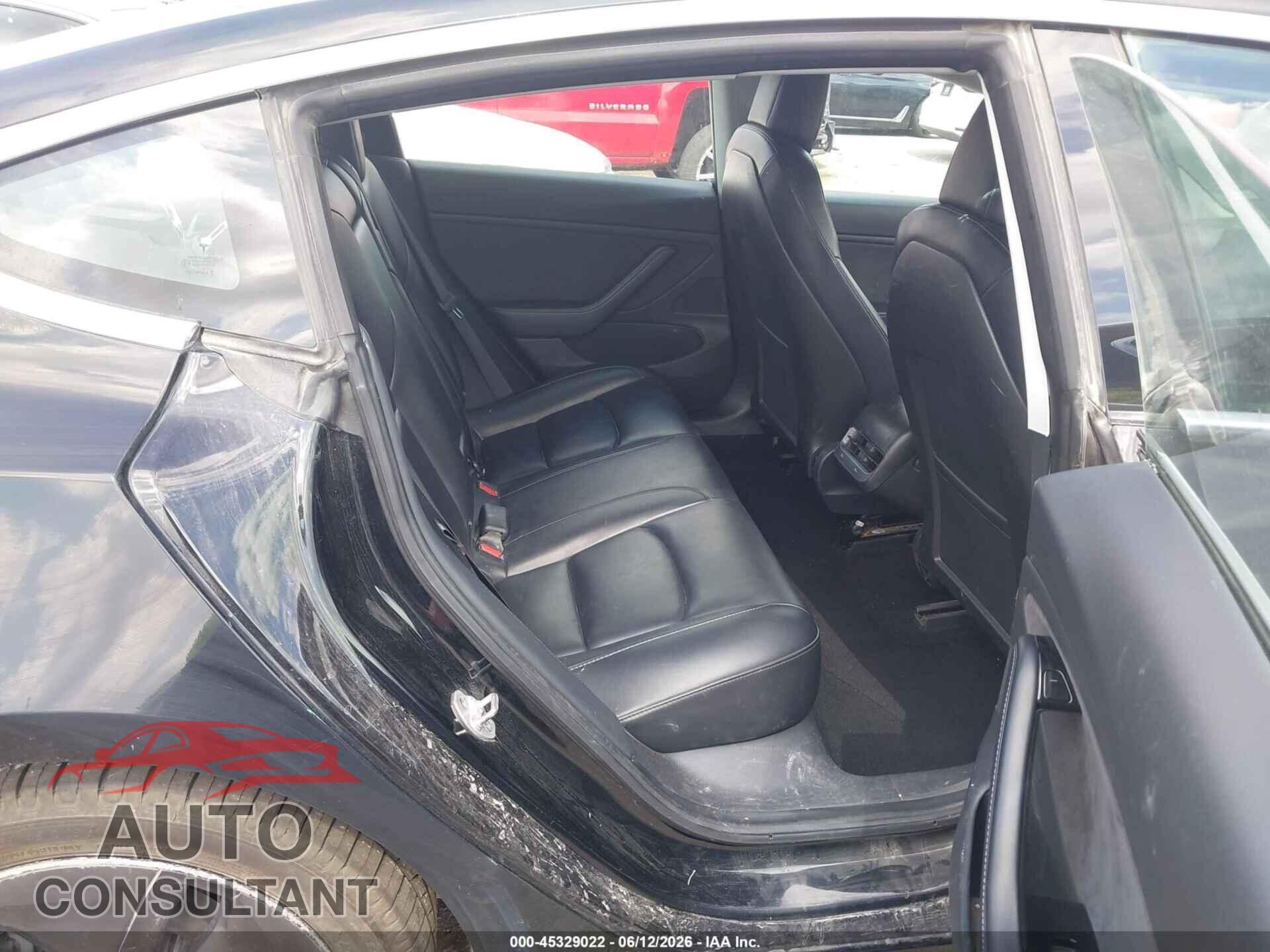 TESLA MODEL 3 2018 - 5YJ3E1EB2JF170345
