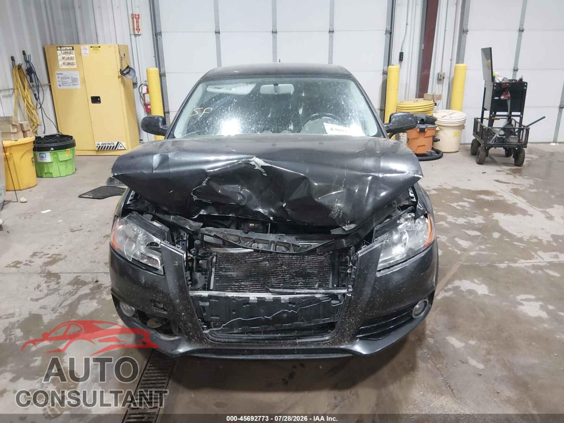 AUDI A3 2011 - WAUDFAFM6BA069172