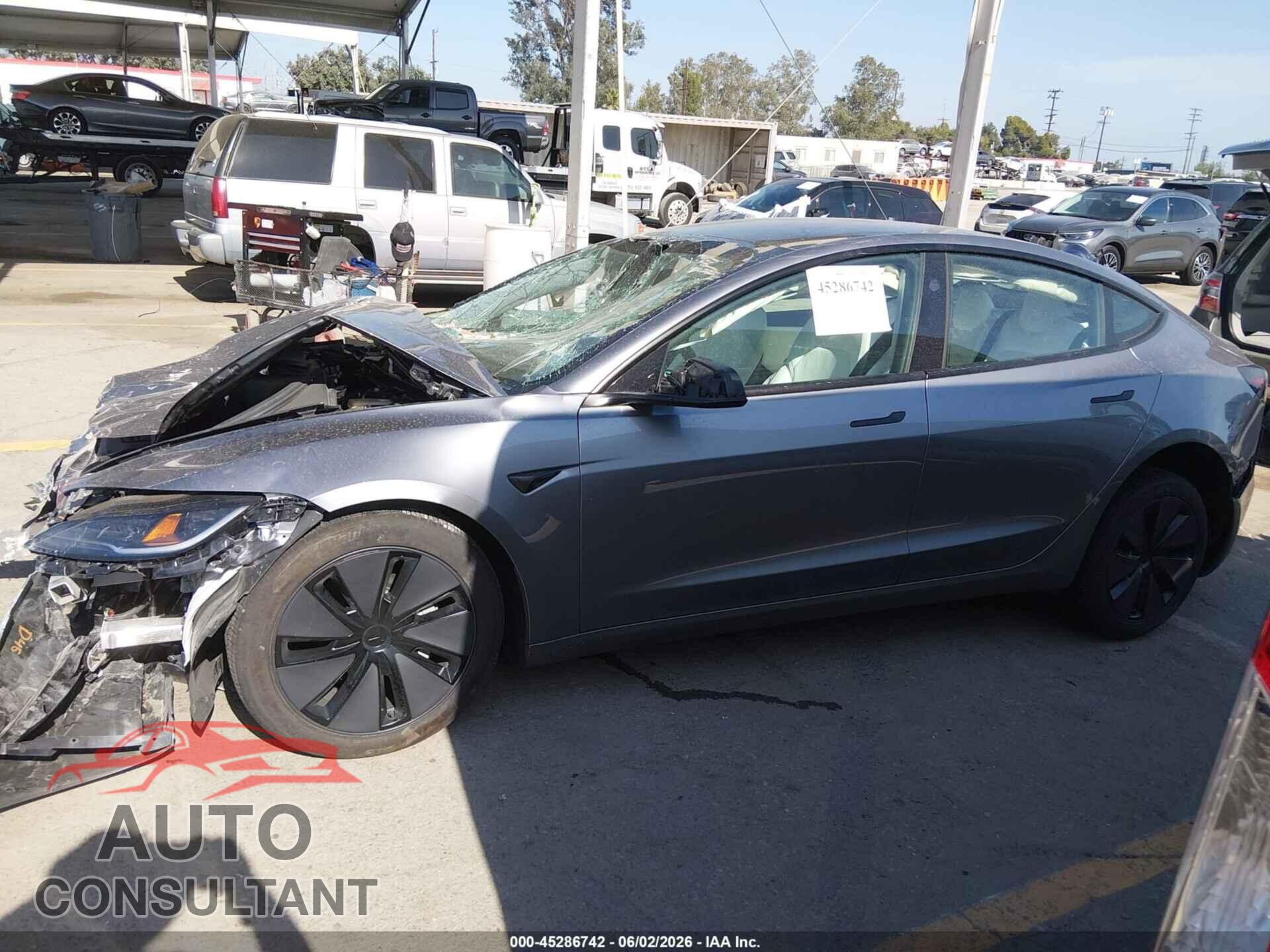 TESLA MODEL 3 2025 - 5YJ3E1EAXSF005796