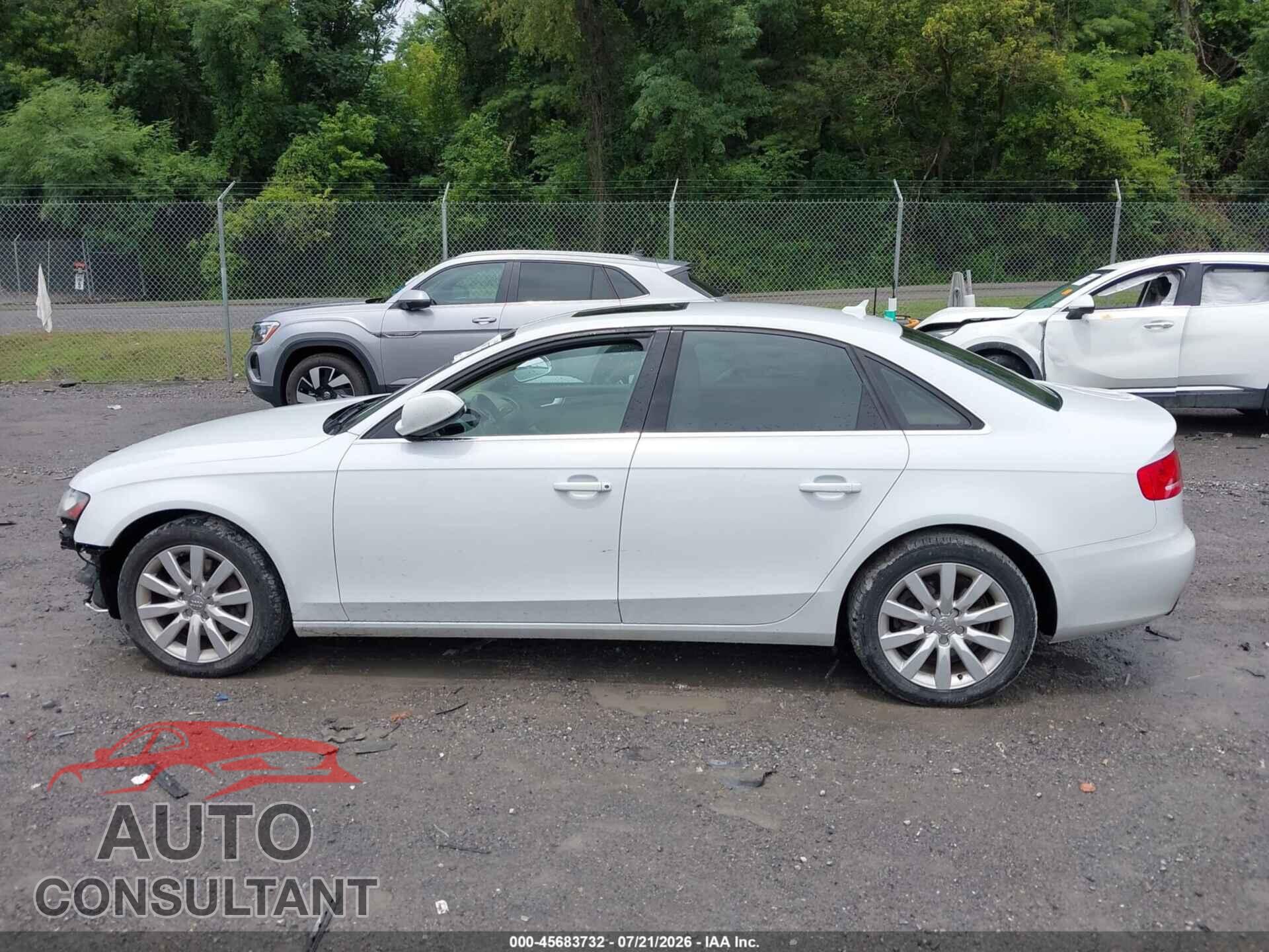 AUDI A4 2012 - WAUBFAFL3CA117534
