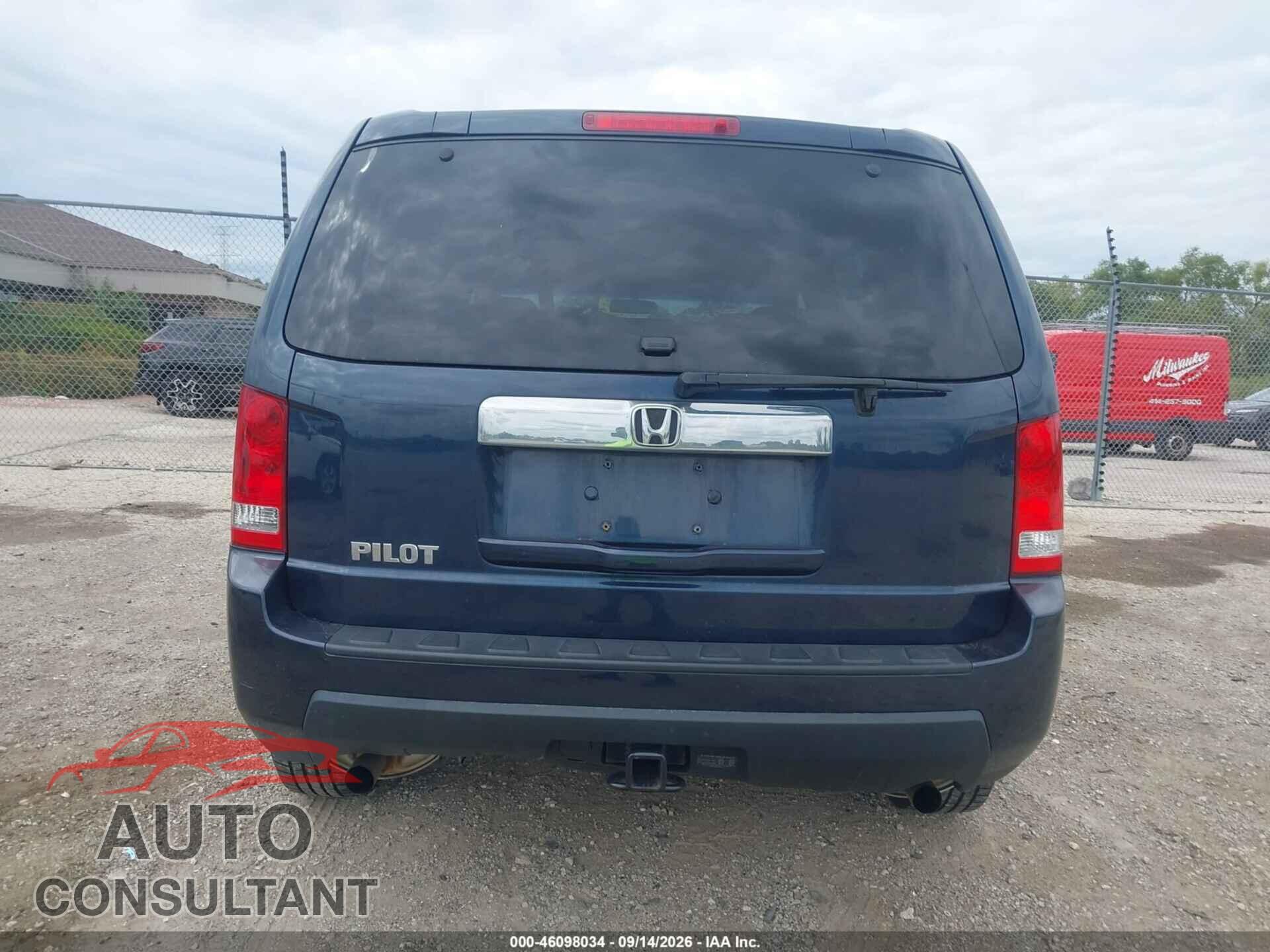 HONDA PILOT 2011 - 5FNYF3H28BB042526