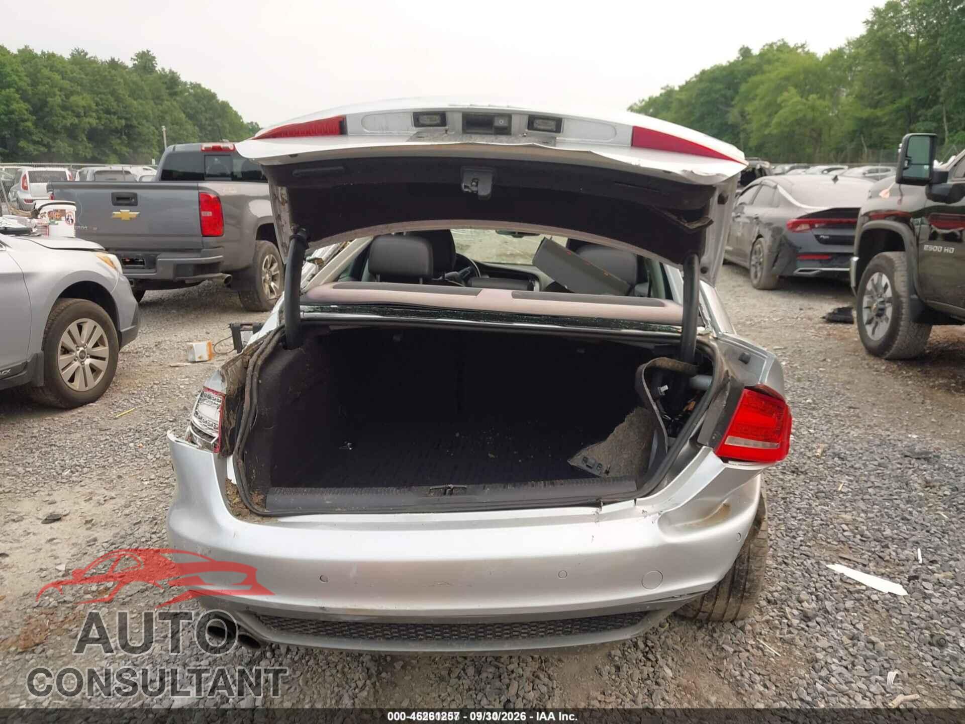AUDI A4 2012 - WAUEFAFL0CN015212