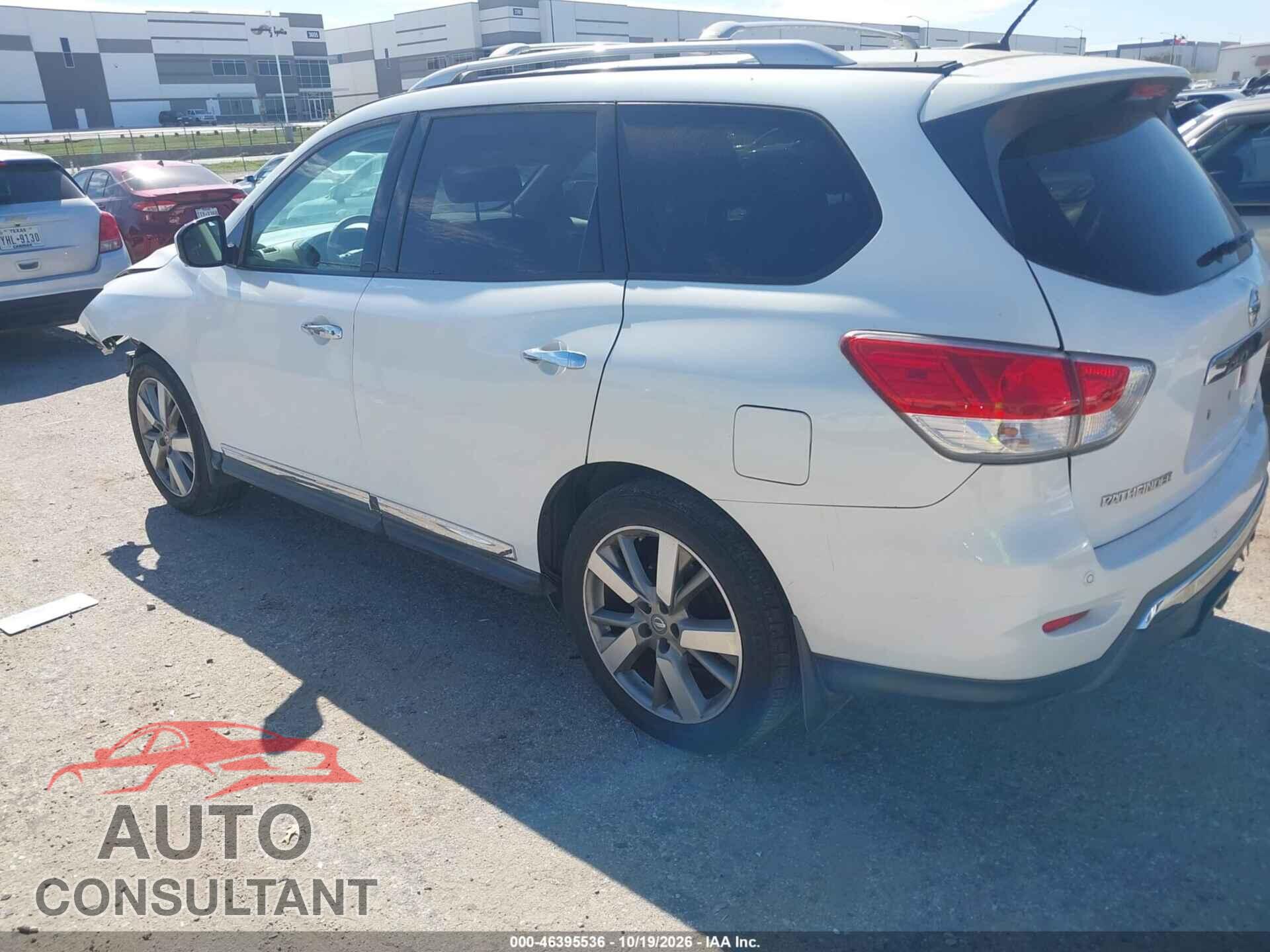 NISSAN PATHFINDER 2013 - 5N1AR2MM3DC681208