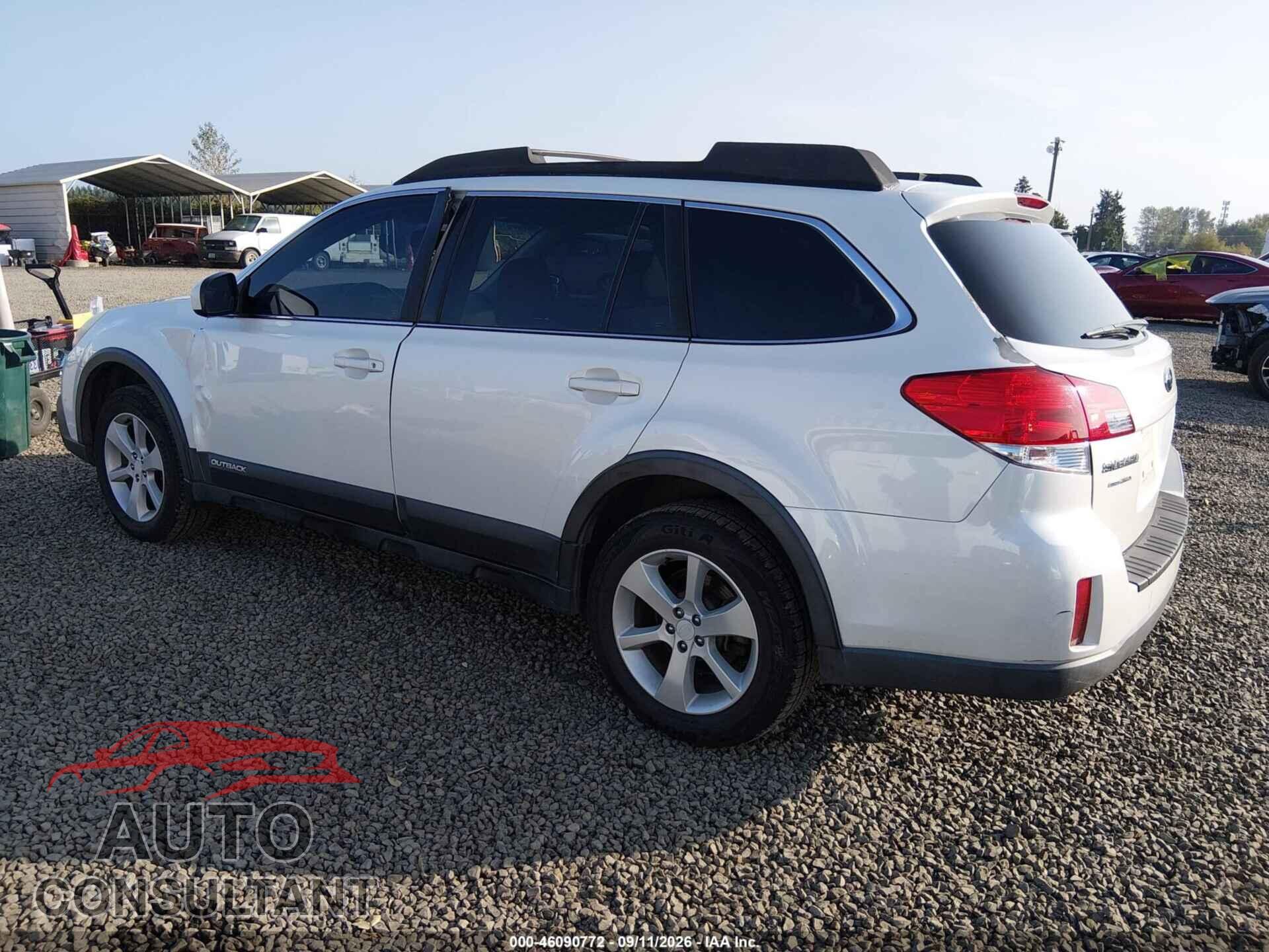 SUBARU OUTBACK 2013 - 4S4BRBCC4D1285992