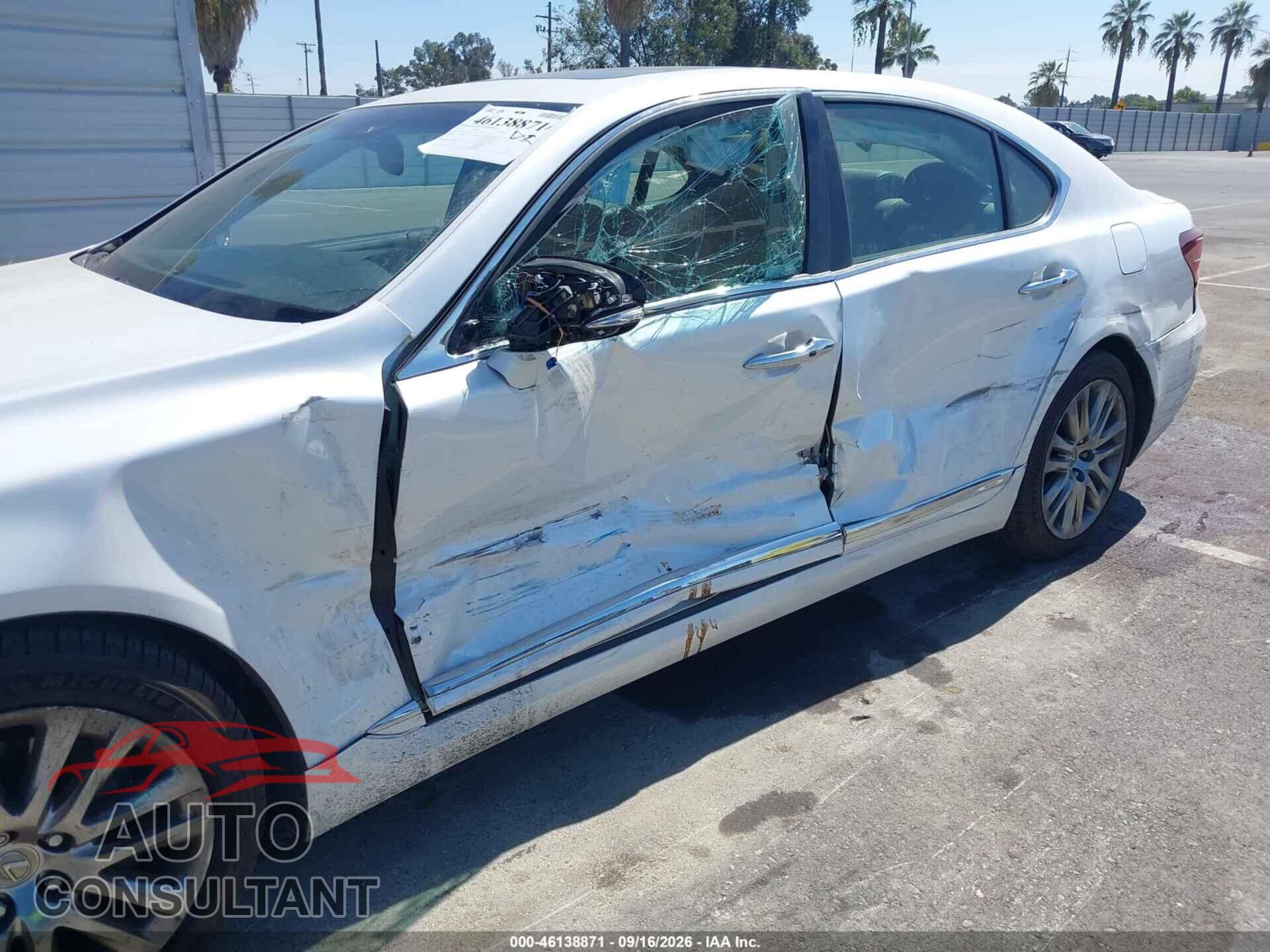 LEXUS LS 460 2017 - JTHBL5EFXH5145215