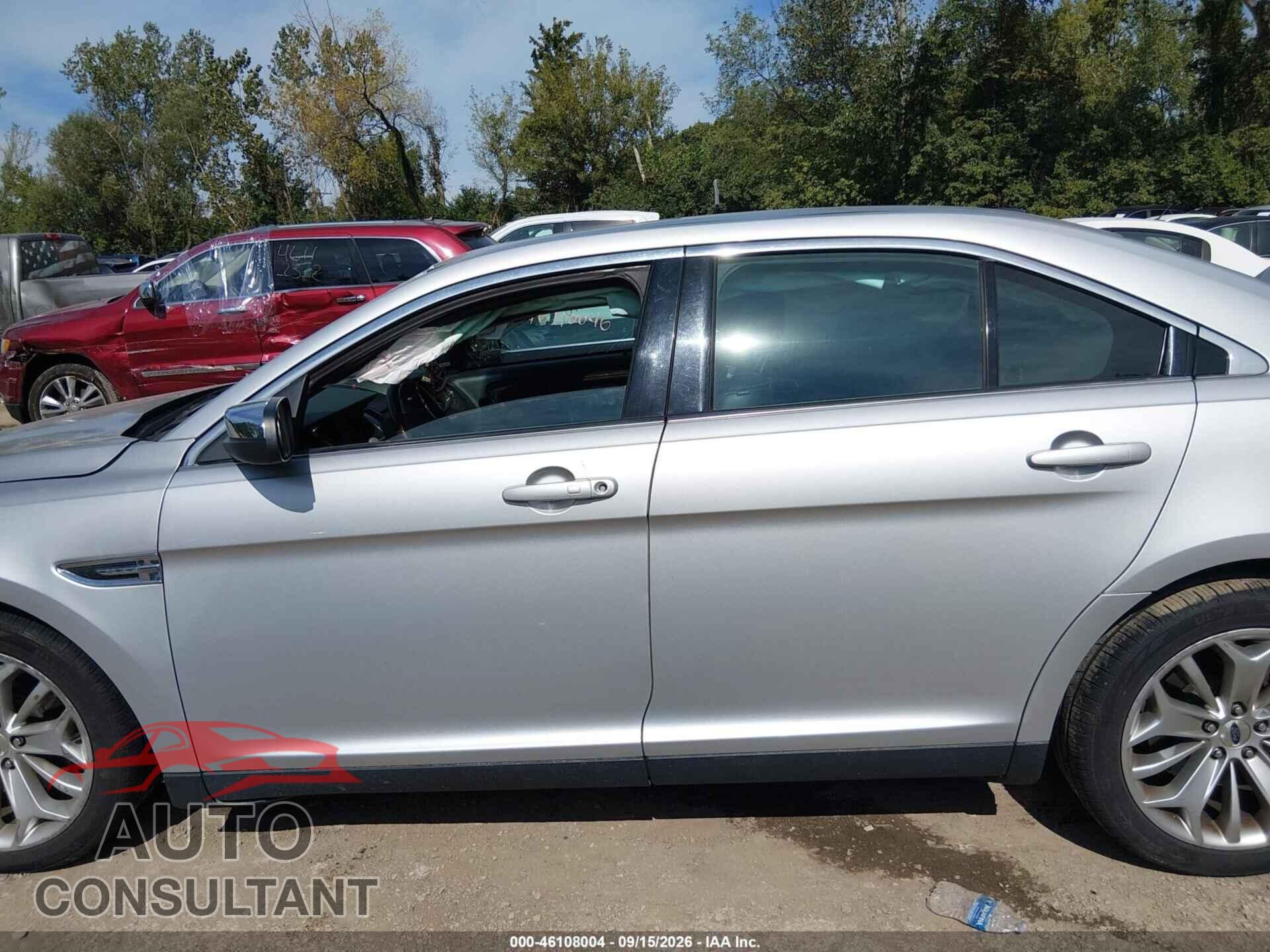 FORD TAURUS 2017 - 1FAHP2F83HG123601