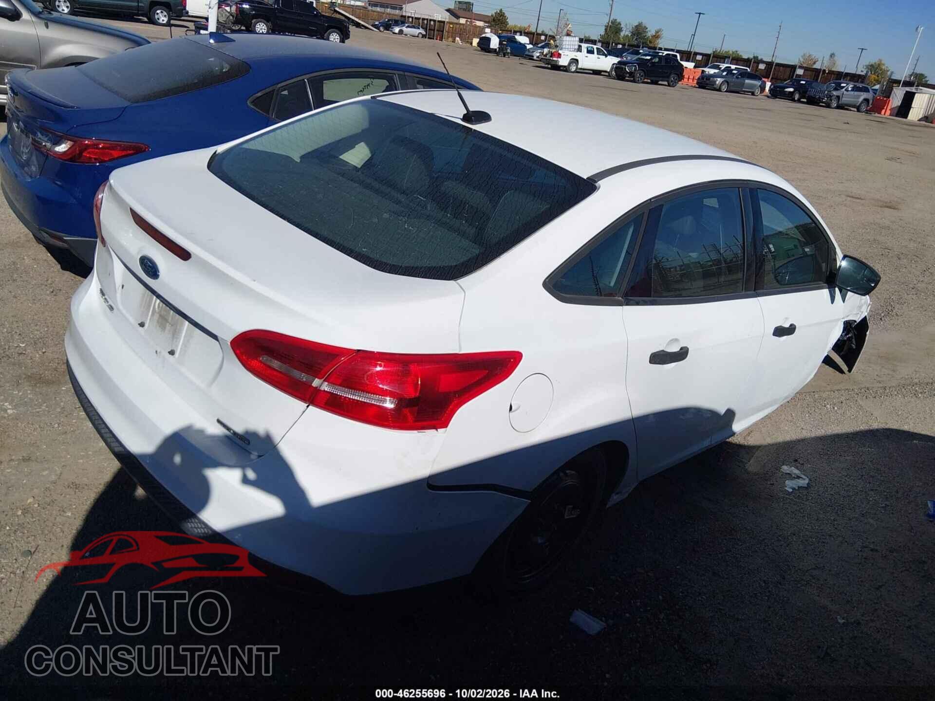 FORD FOCUS 2016 - 1FADP3E28GL228643