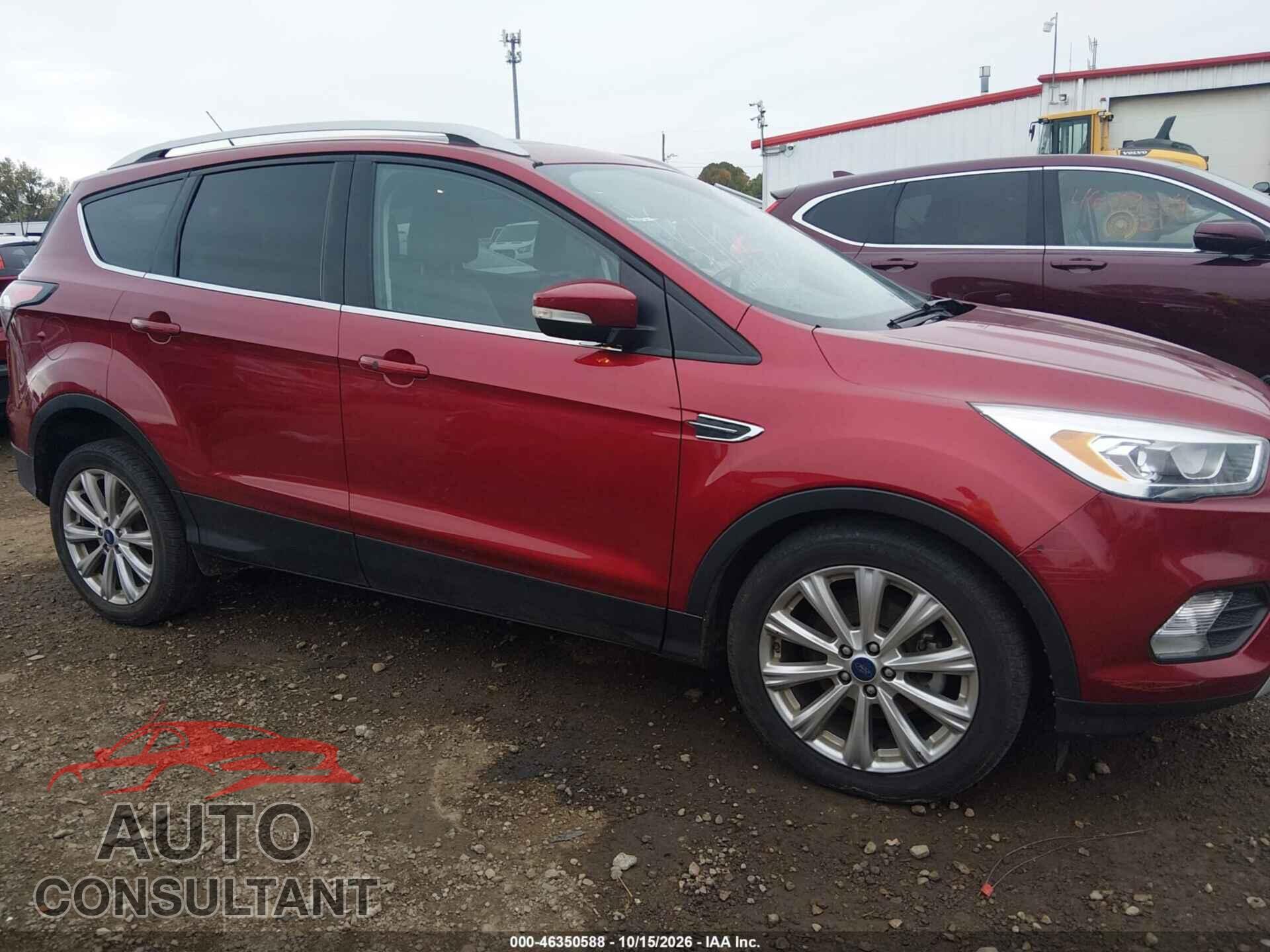 FORD ESCAPE 2017 - 1FMCU0JD8HUB51171
