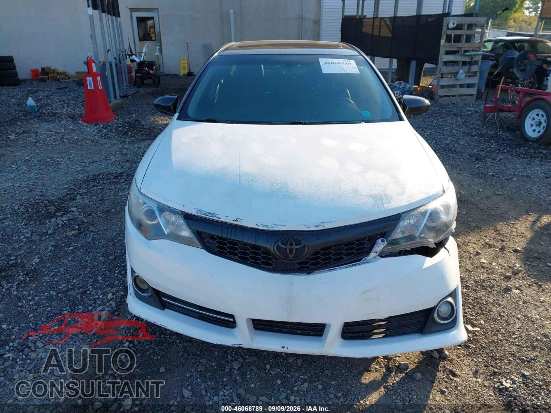 TOYOTA CAMRY 2014 - 4T1BF1FK2EU347329