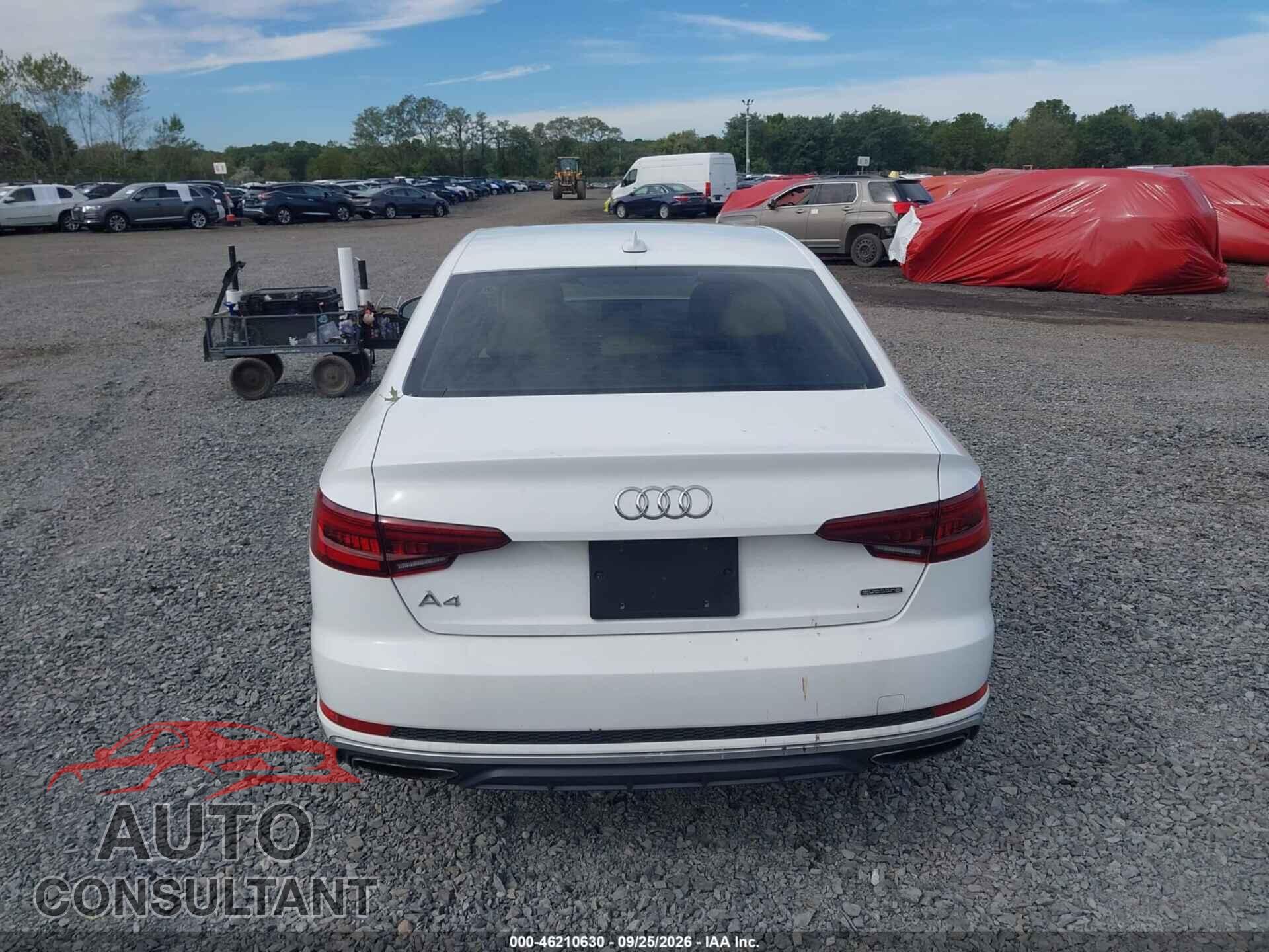 AUDI A4 2019 - WAUDNAF49KN020155