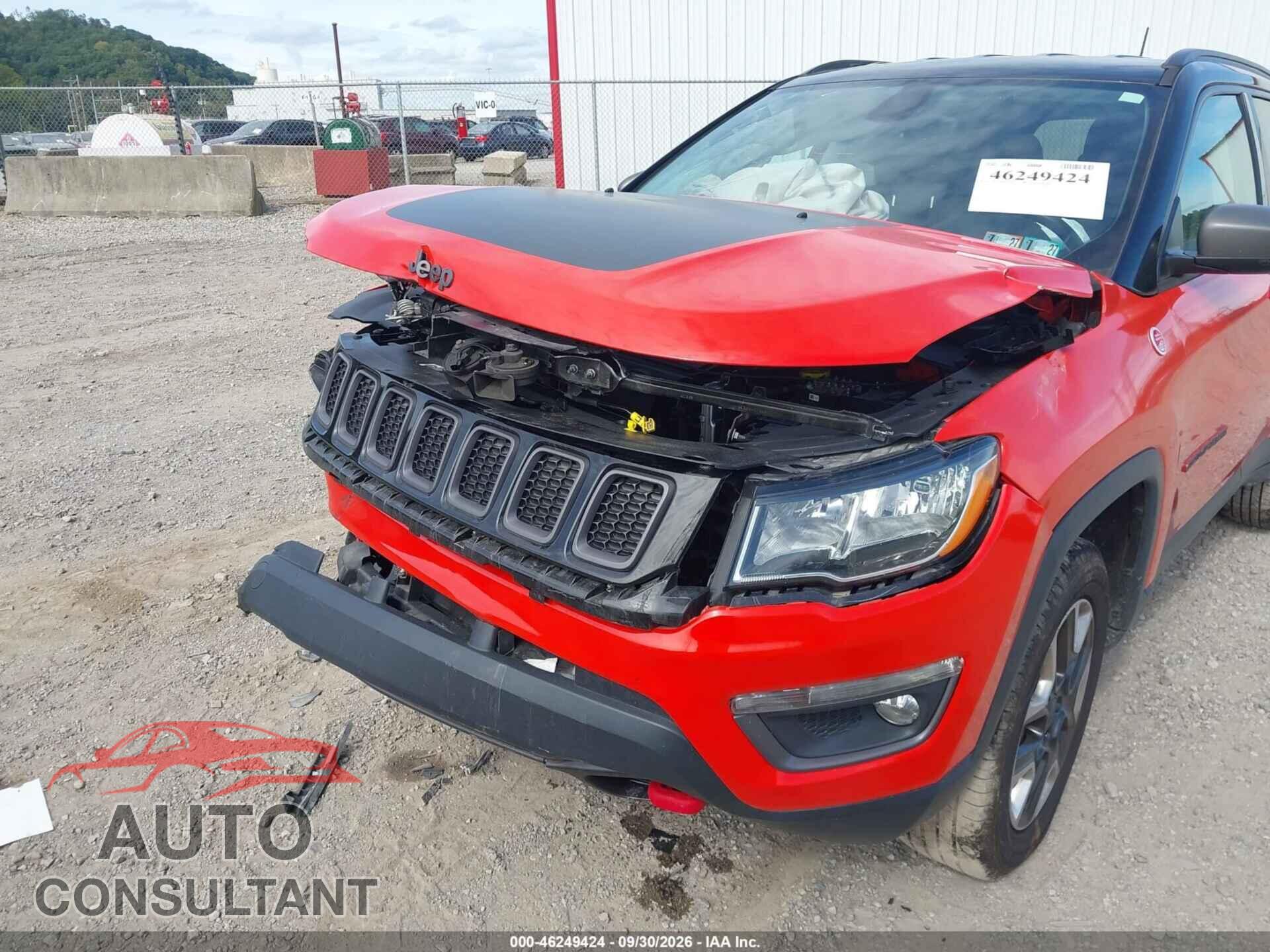 JEEP COMPASS 2018 - 3C4NJDDB2JT283561