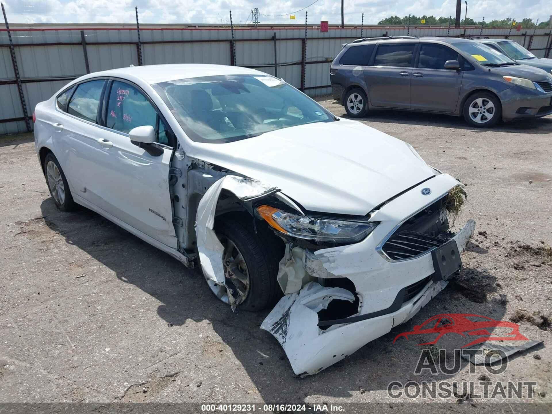 FORD FUSION 2019 - 3FA6P0LU0KR262937