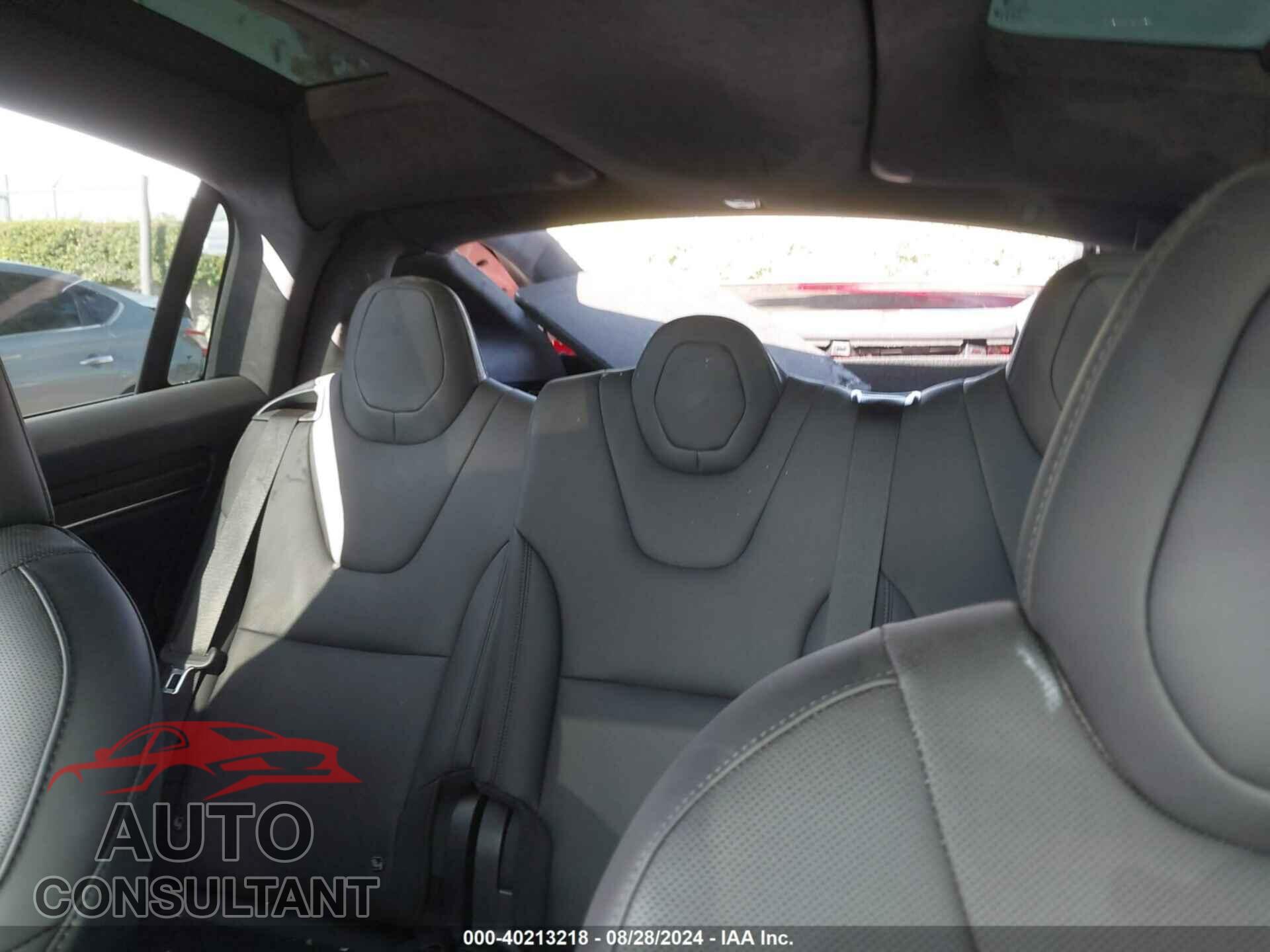 TESLA MODEL X 2024 - 7SAXCDE55RF436619