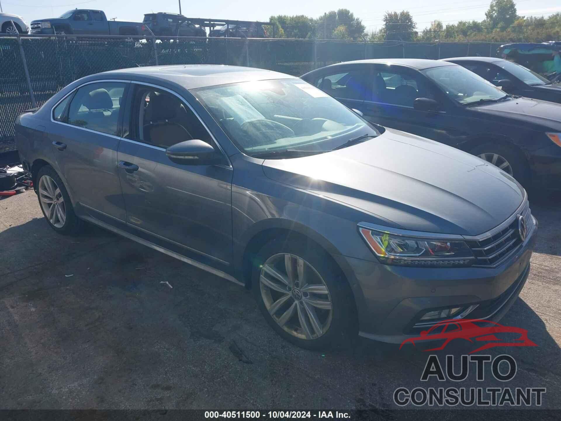 VOLKSWAGEN PASSAT 2018 - 1VWCA7A39JC004119