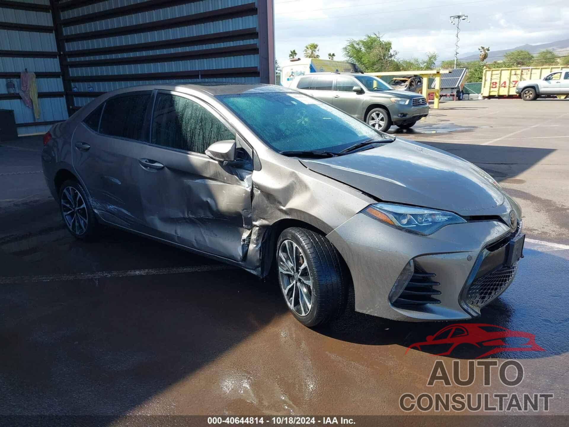 TOYOTA COROLLA 2018 - 5YFBURHEXJP822801