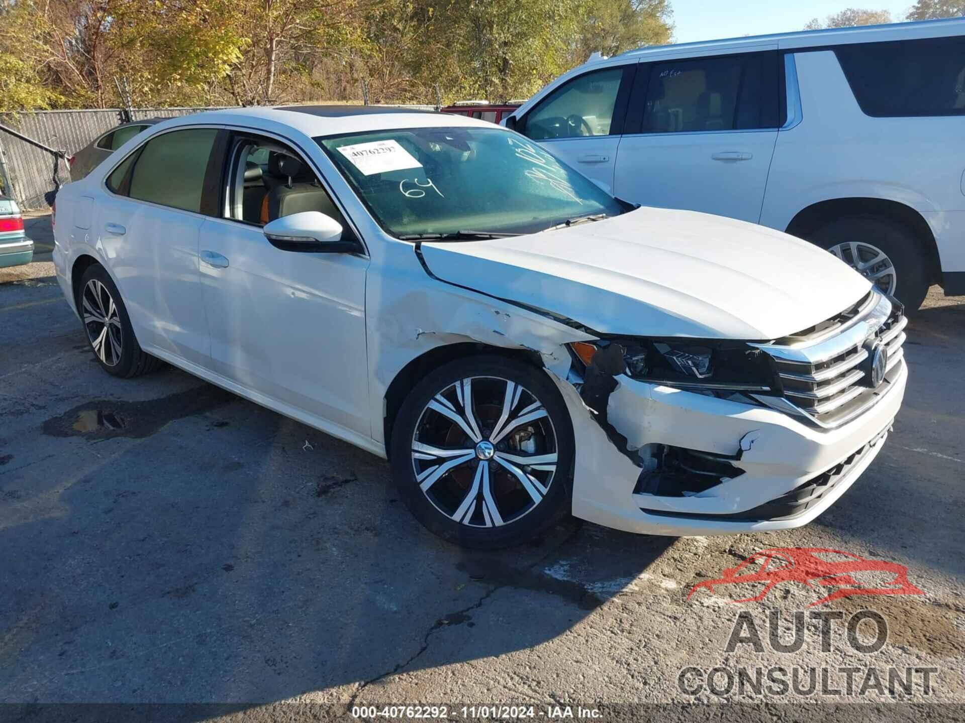 VOLKSWAGEN PASSAT 2021 - 1VWSA7A32MC000980