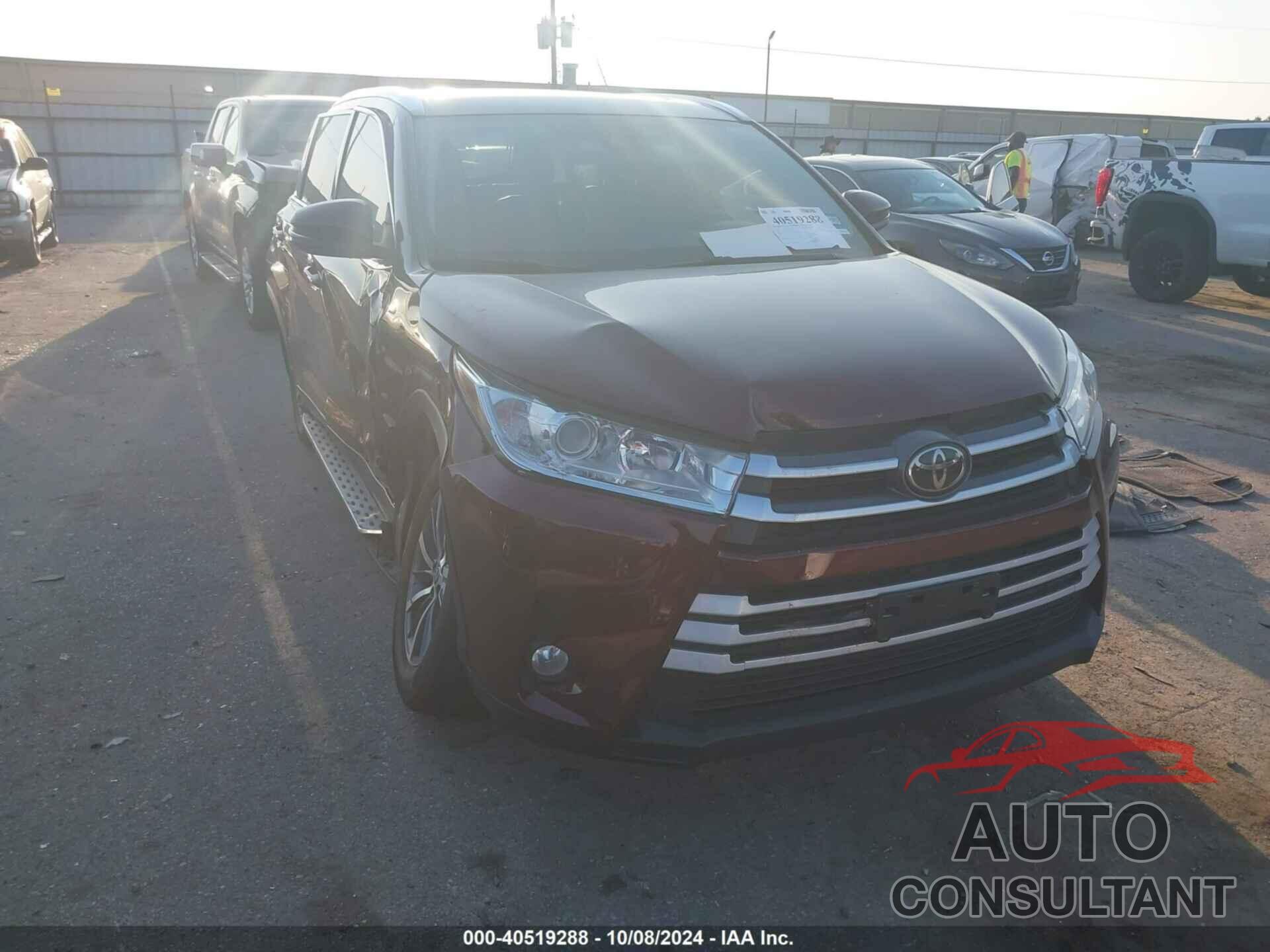 TOYOTA HIGHLANDER 2019 - 5TDKZRFH4KS303721