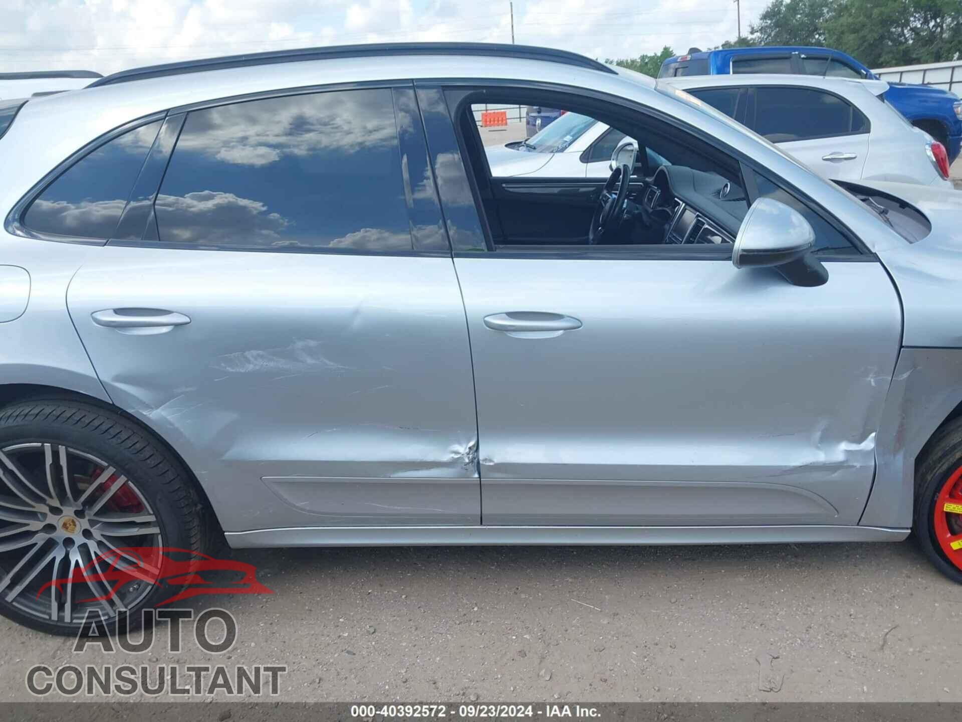 PORSCHE MACAN 2016 - WP1AF2A56GLB91813