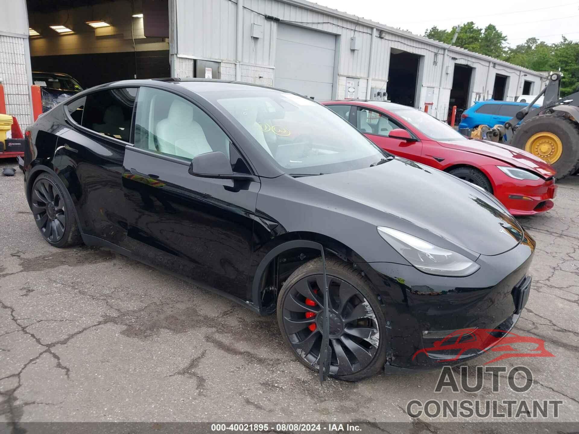 TESLA MODEL Y 2023 - 7SAYGDEF8PF967702