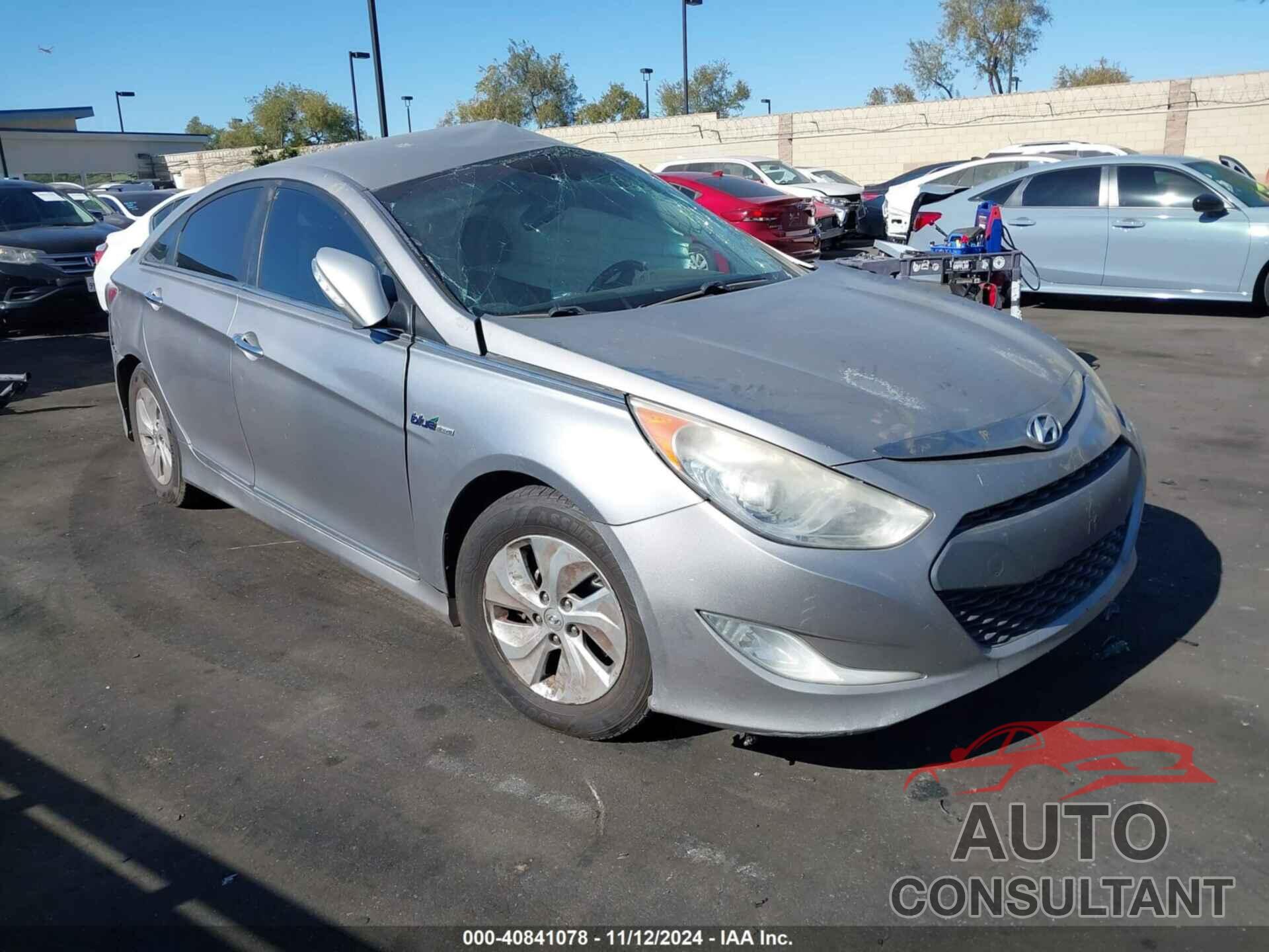 HYUNDAI SONATA HYBRID 2013 - KMHEC4A48DA065728