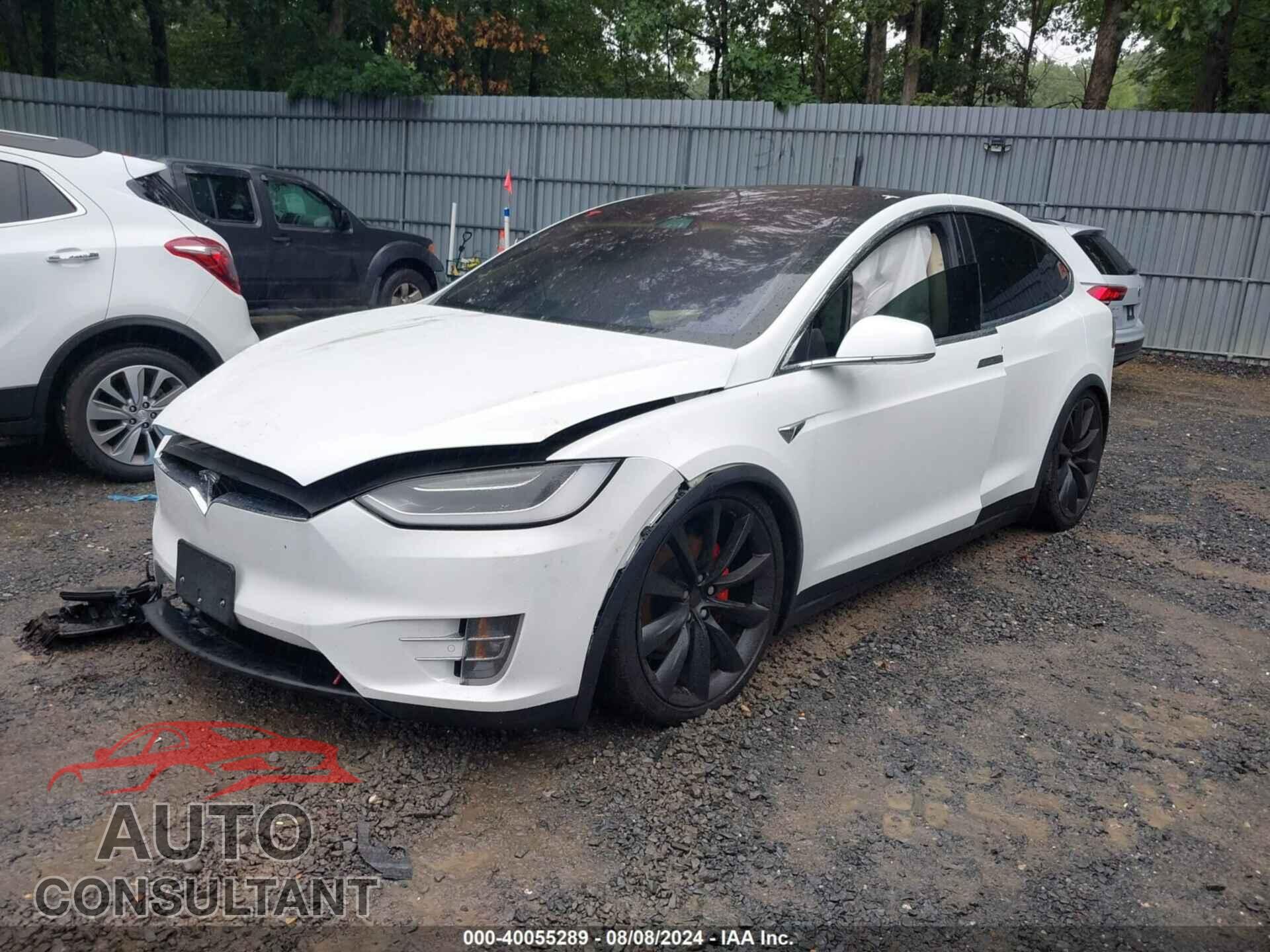 TESLA MODEL X 2017 - 5YJXCBE40HF052285
