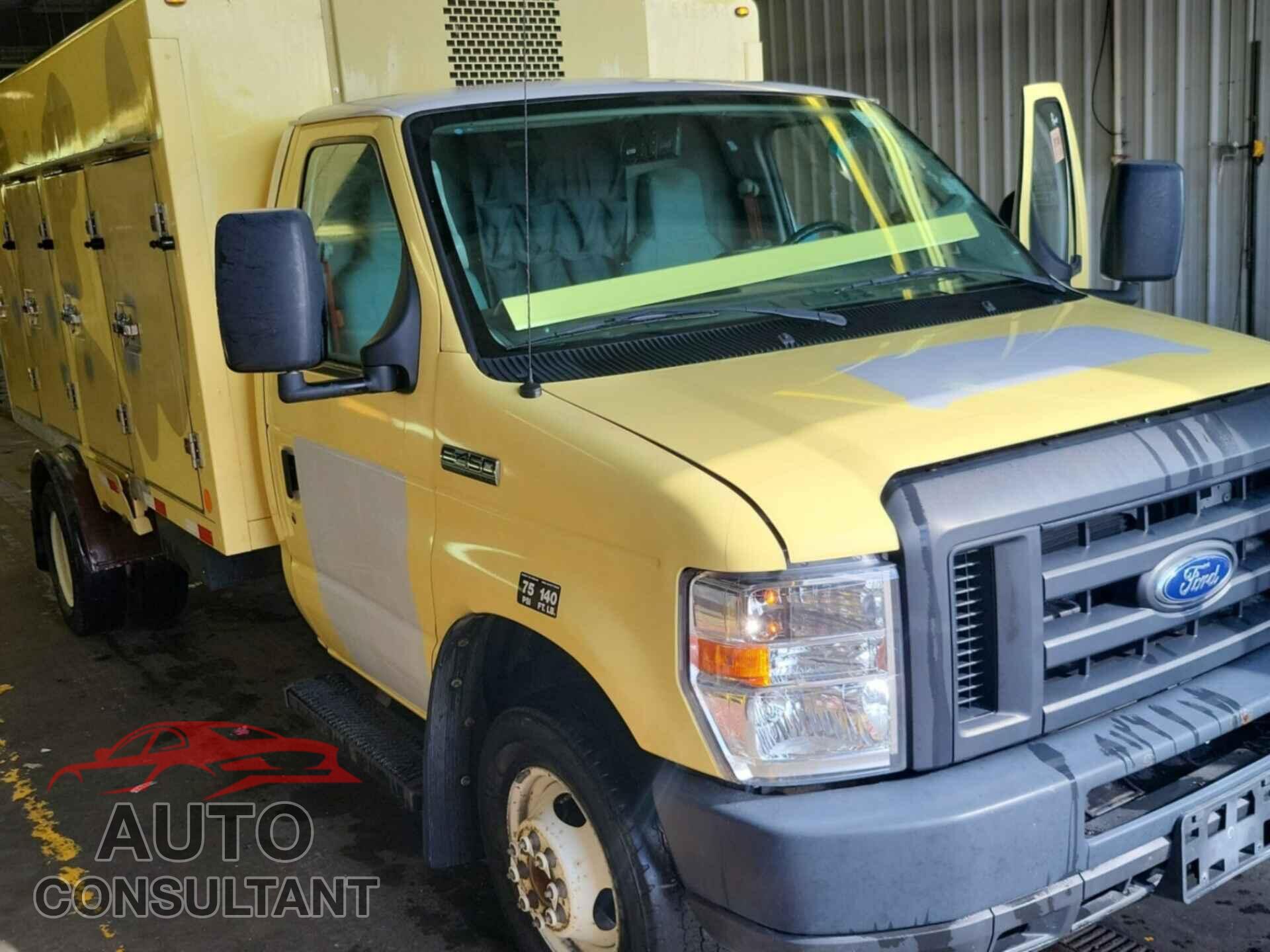 FORD ECONOLINE 2019 - 1FDXE4FS5KDC19351
