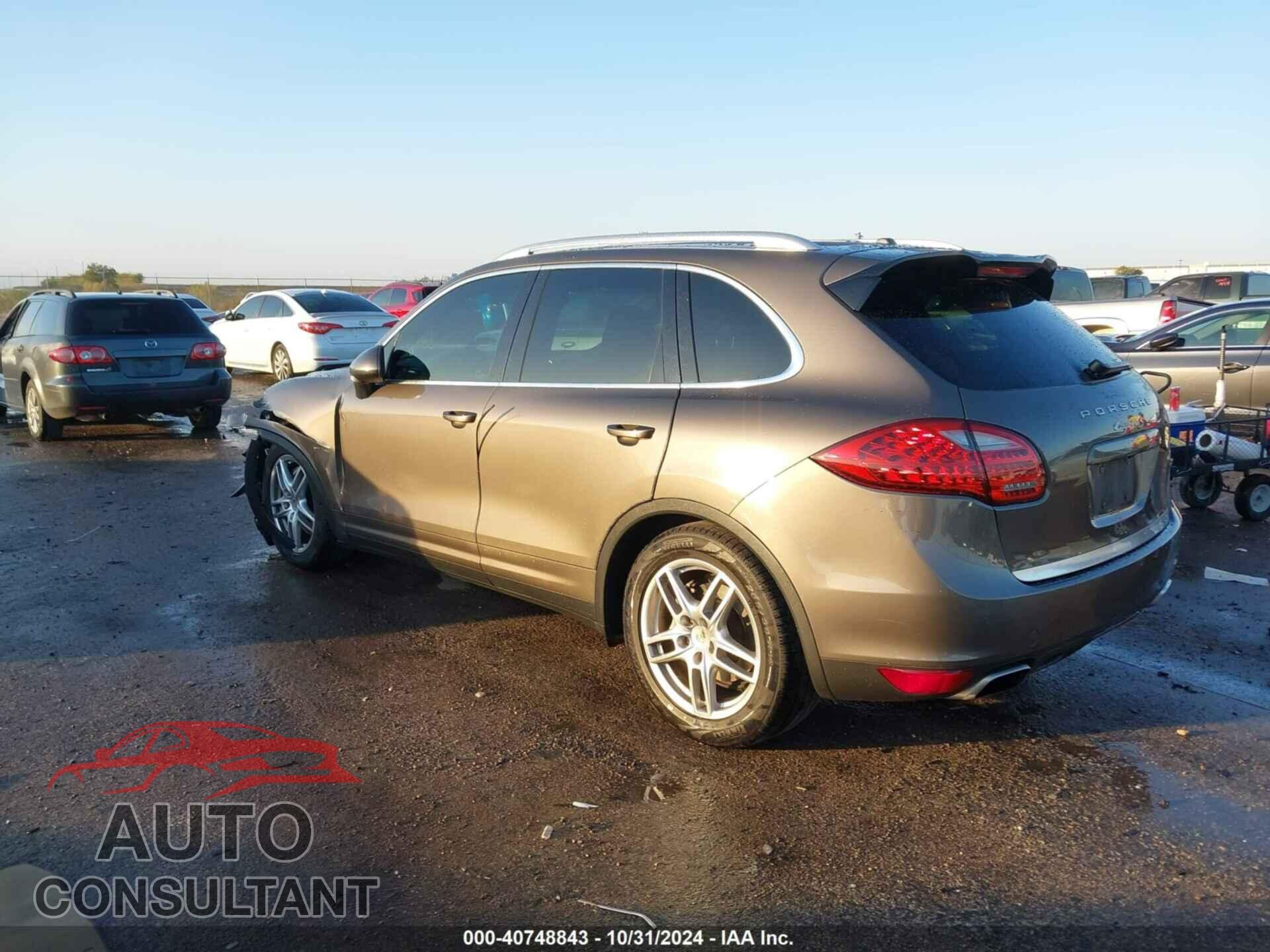 PORSCHE CAYENNE 2012 - WP1AB2A25CLA43261