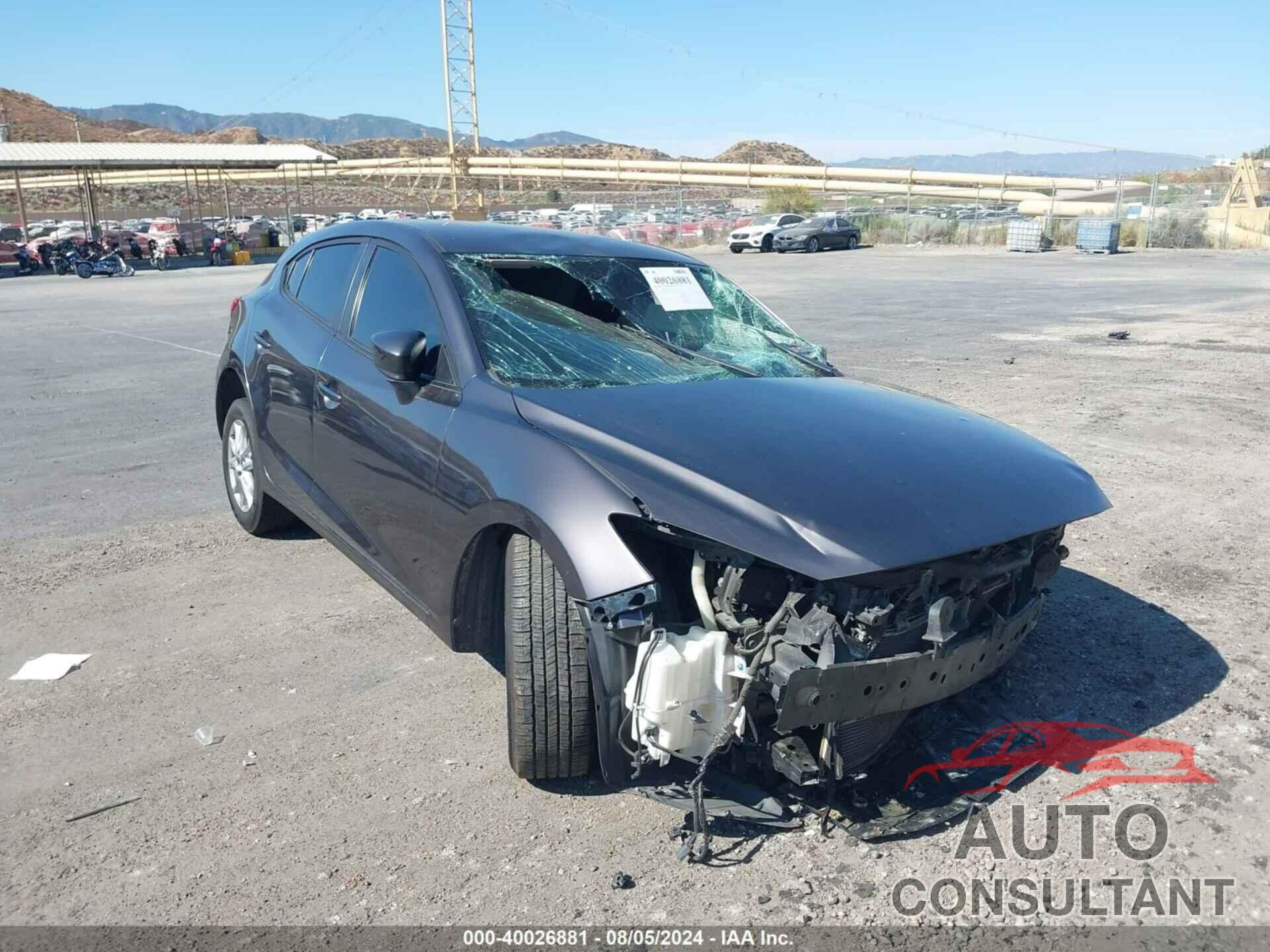 MAZDA MAZDA3 2018 - 3MZBN1K75JM203147