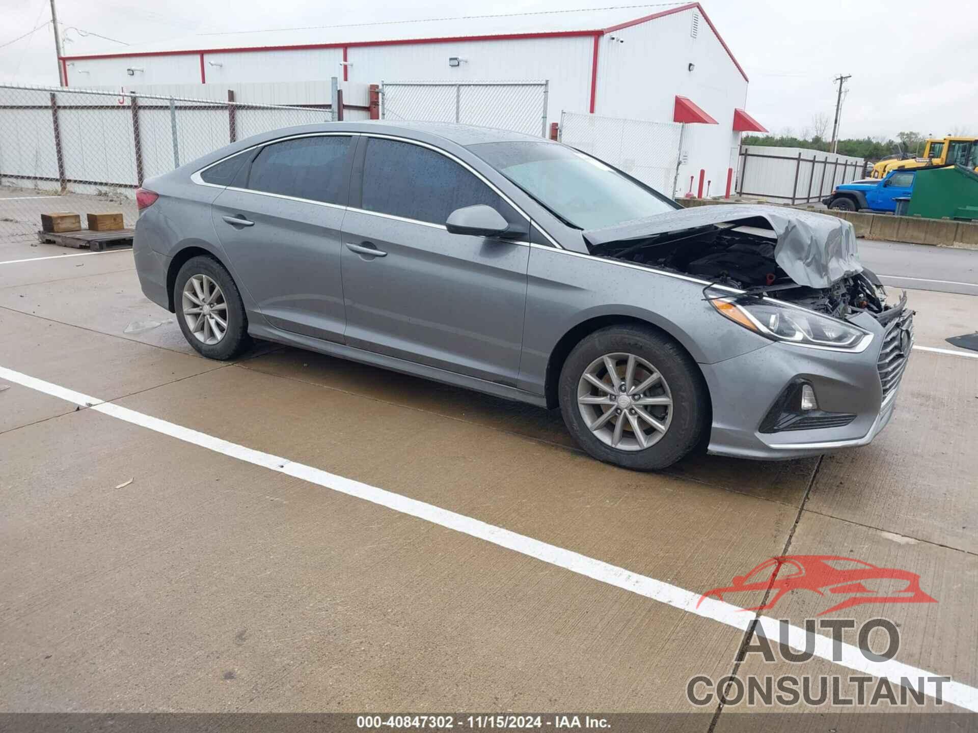 HYUNDAI SONATA 2018 - 5NPE24AF8JH715591