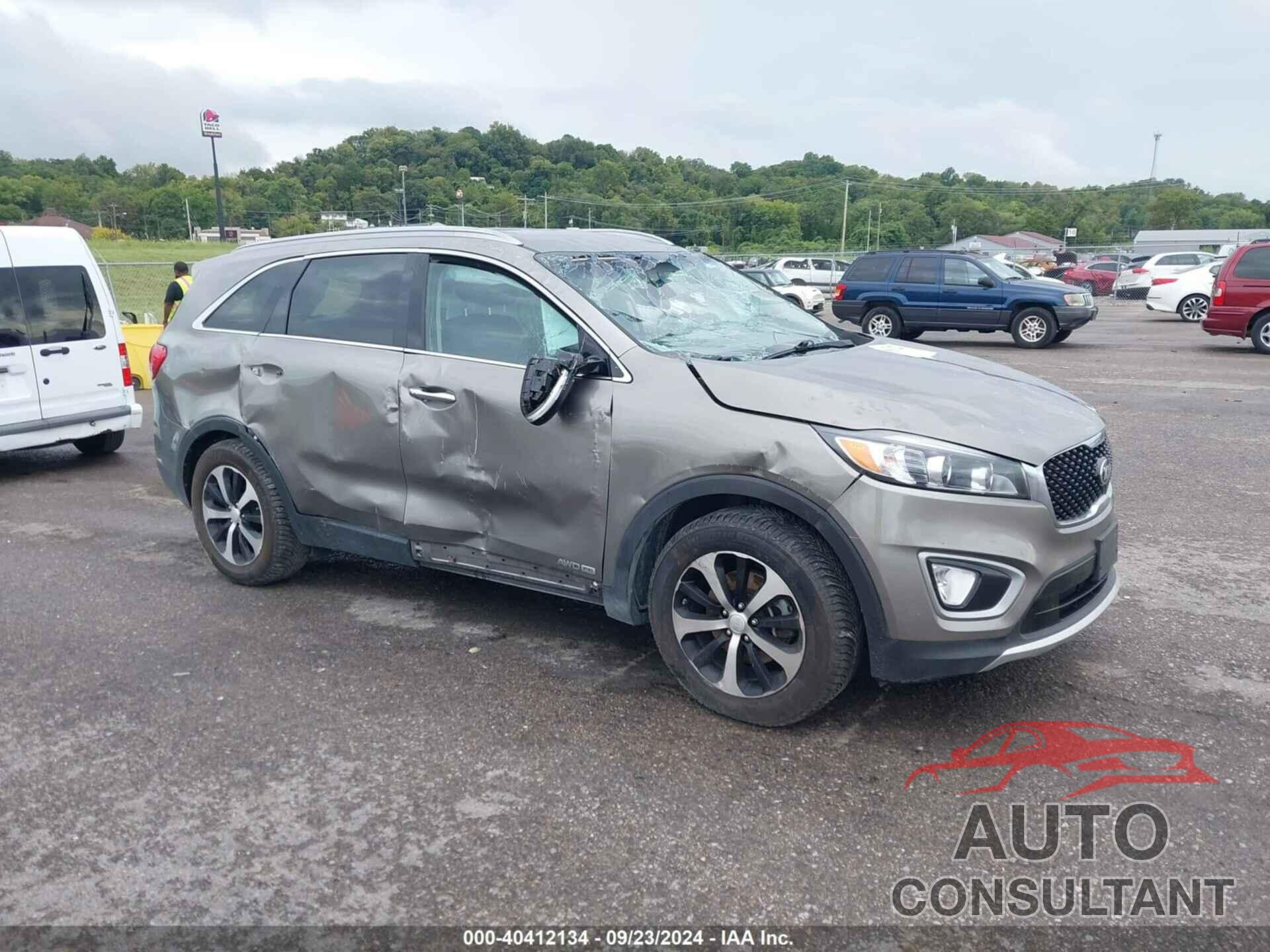 KIA SORENTO 2016 - 5XYPHDA58GG158597