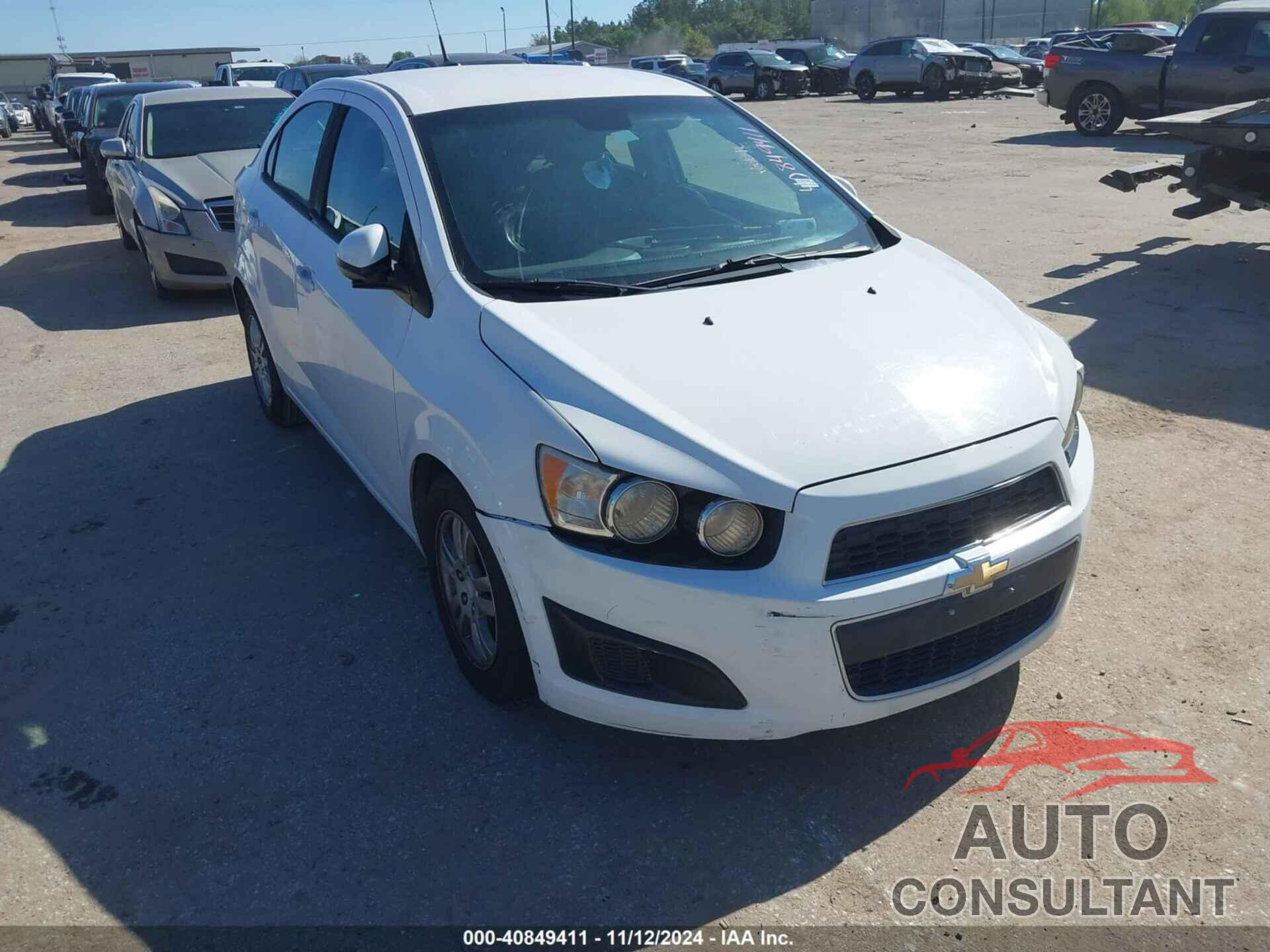 CHEVROLET SONIC 2012 - 1G1JA5SH4C4231779
