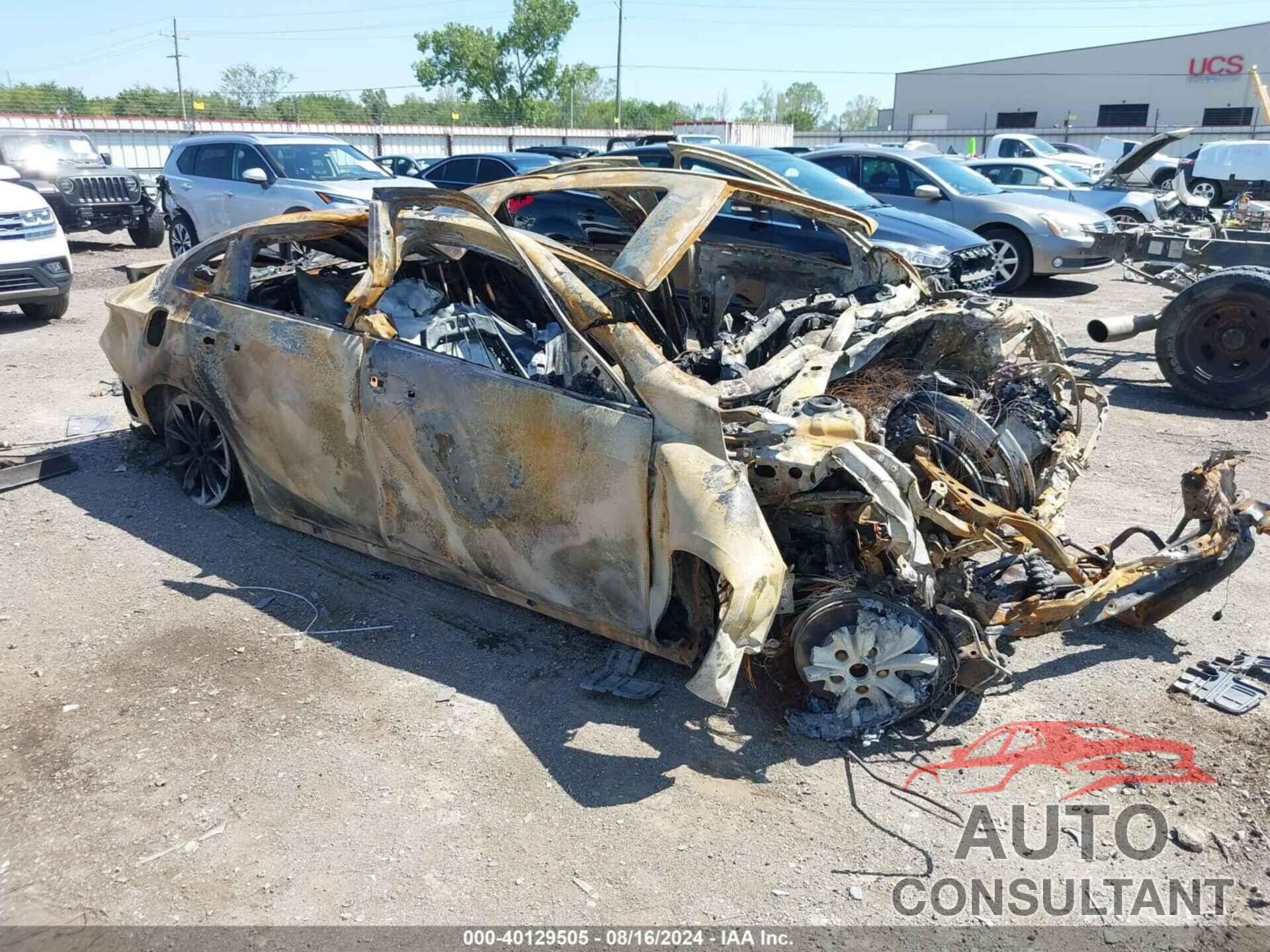 CHEVROLET MALIBU 2023 - 1G1ZD5ST5PF125012