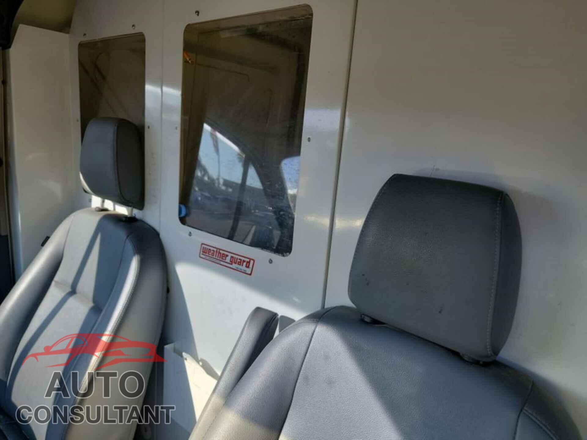 FORD TRANSIT 2017 - 1FTYR2CM3HKA24781