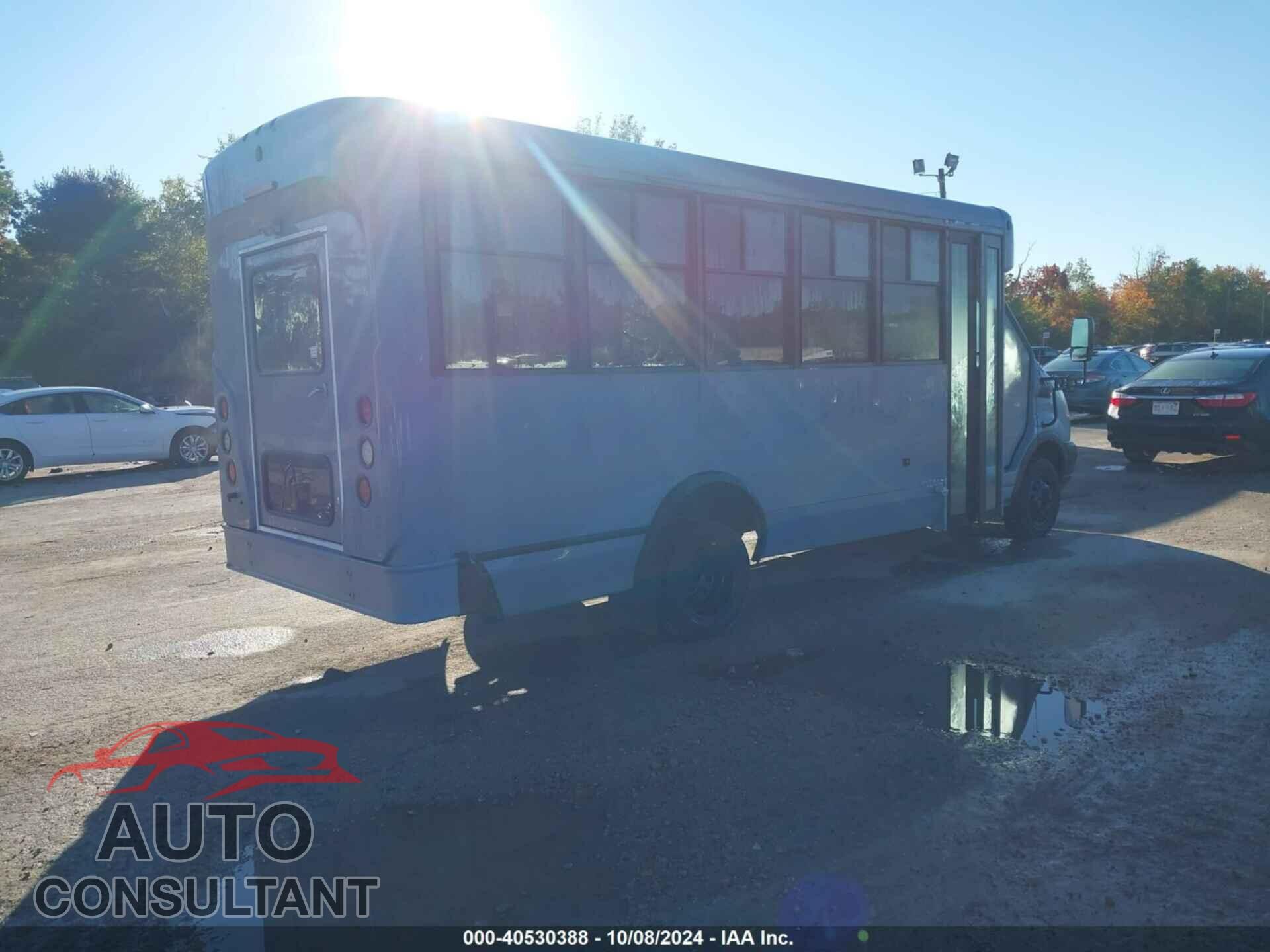 FORD TRANSIT 2018 - 1FDES8PM9JKB36443