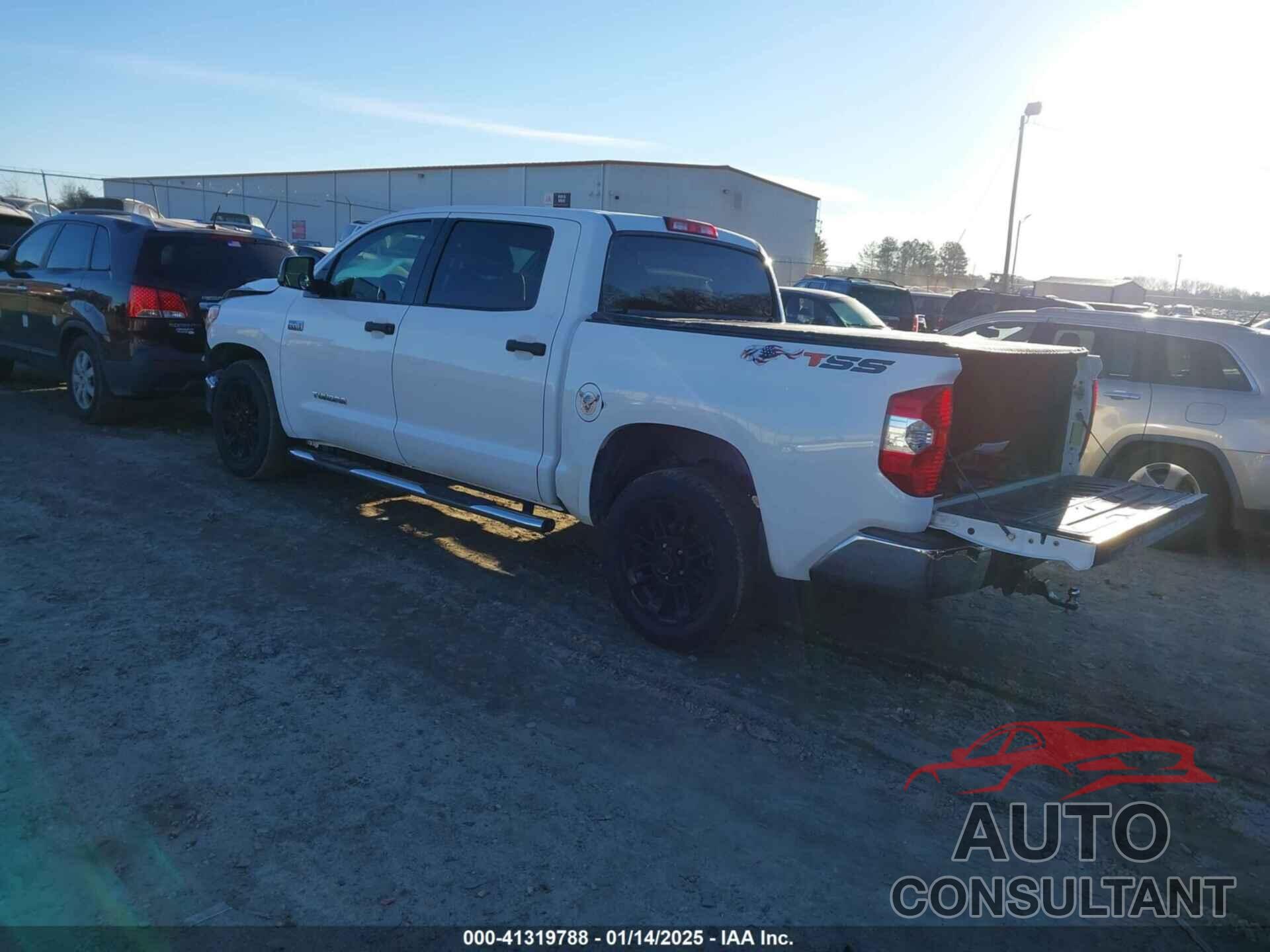 TOYOTA TUNDRA 2014 - 5TFDW5F12EX328886