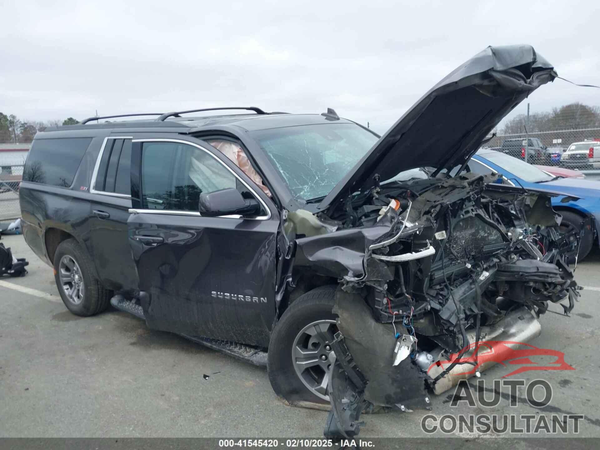 CHEVROLET SUBURBAN 2017 - 1GNSKHKC2HR315082