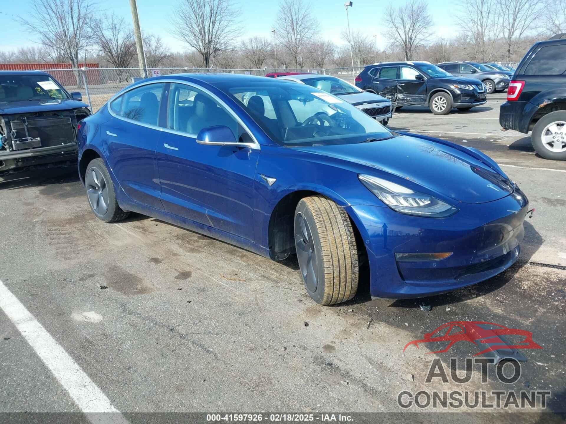 TESLA MODEL 3 2017 - 5YJ3E1EA4HF000103