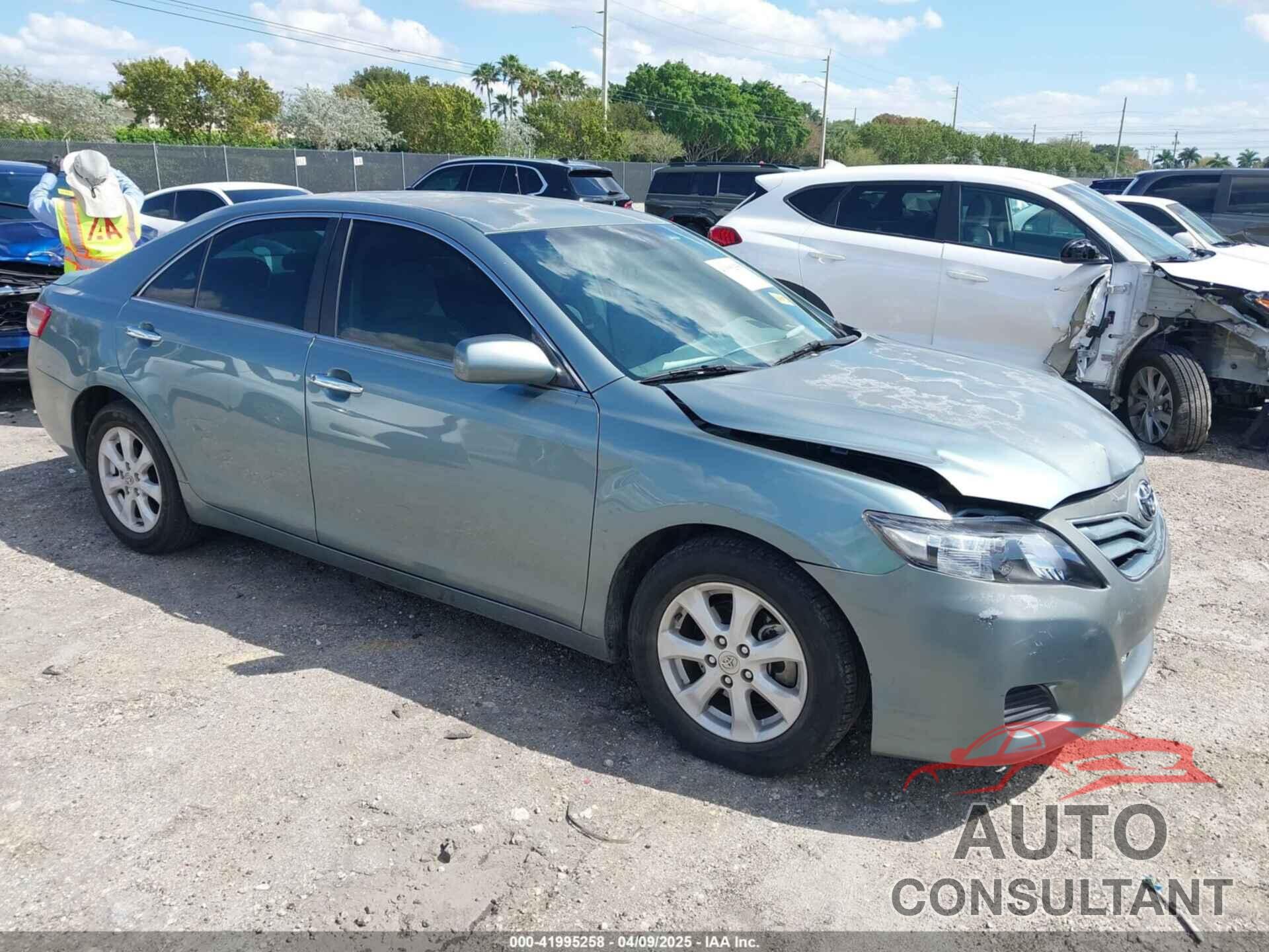 TOYOTA CAMRY 2011 - 4T1BF3EK1BU590820