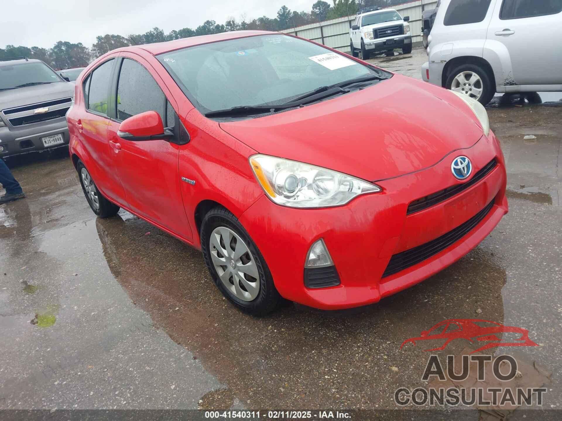 TOYOTA PRIUS C 2014 - JTDKDTB33E1081860