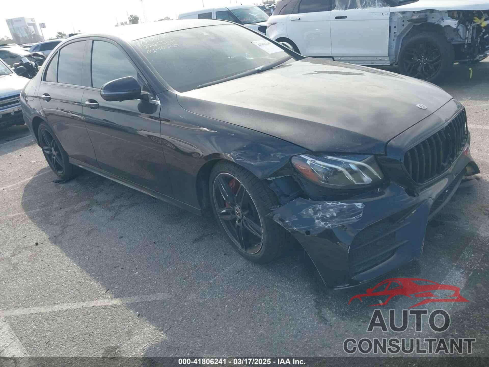 MERCEDES-BENZ E 300 2019 - WDDZF4JB0KA600484