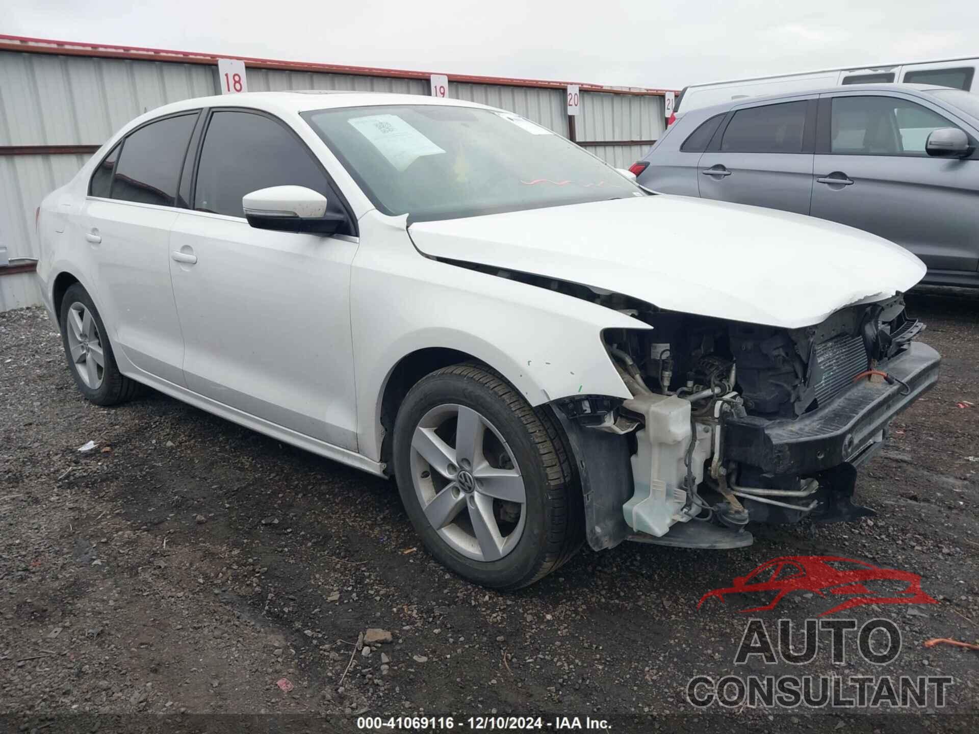 VOLKSWAGEN JETTA 2013 - 3VWLL7AJ0DM356856