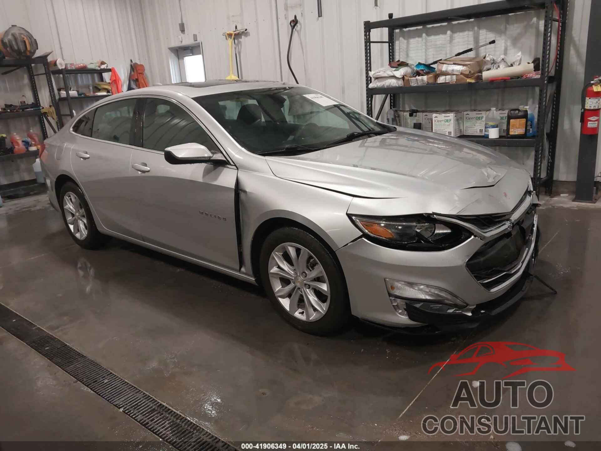CHEVROLET MALIBU 2021 - 1G1ZD5ST2MF065511