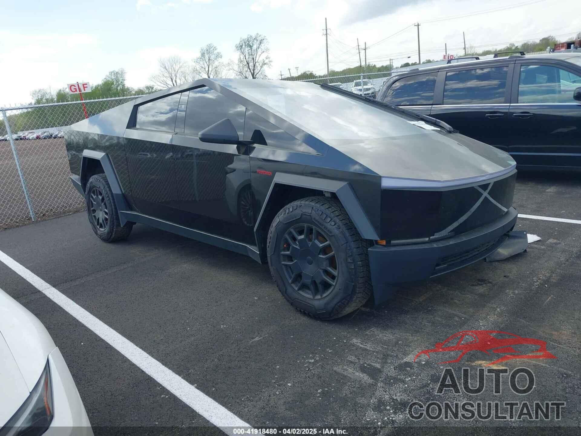 TESLA CYBERTRUCK 2024 - 7G2CEHED8RA019428