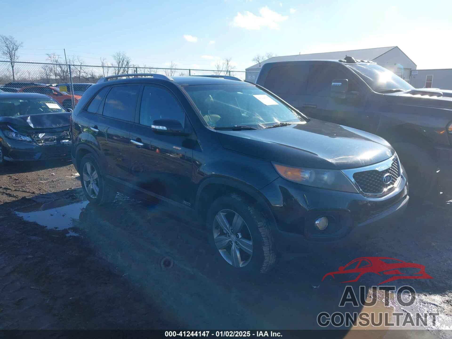 KIA SORENTO 2013 - 5XYKUCA68DG343527