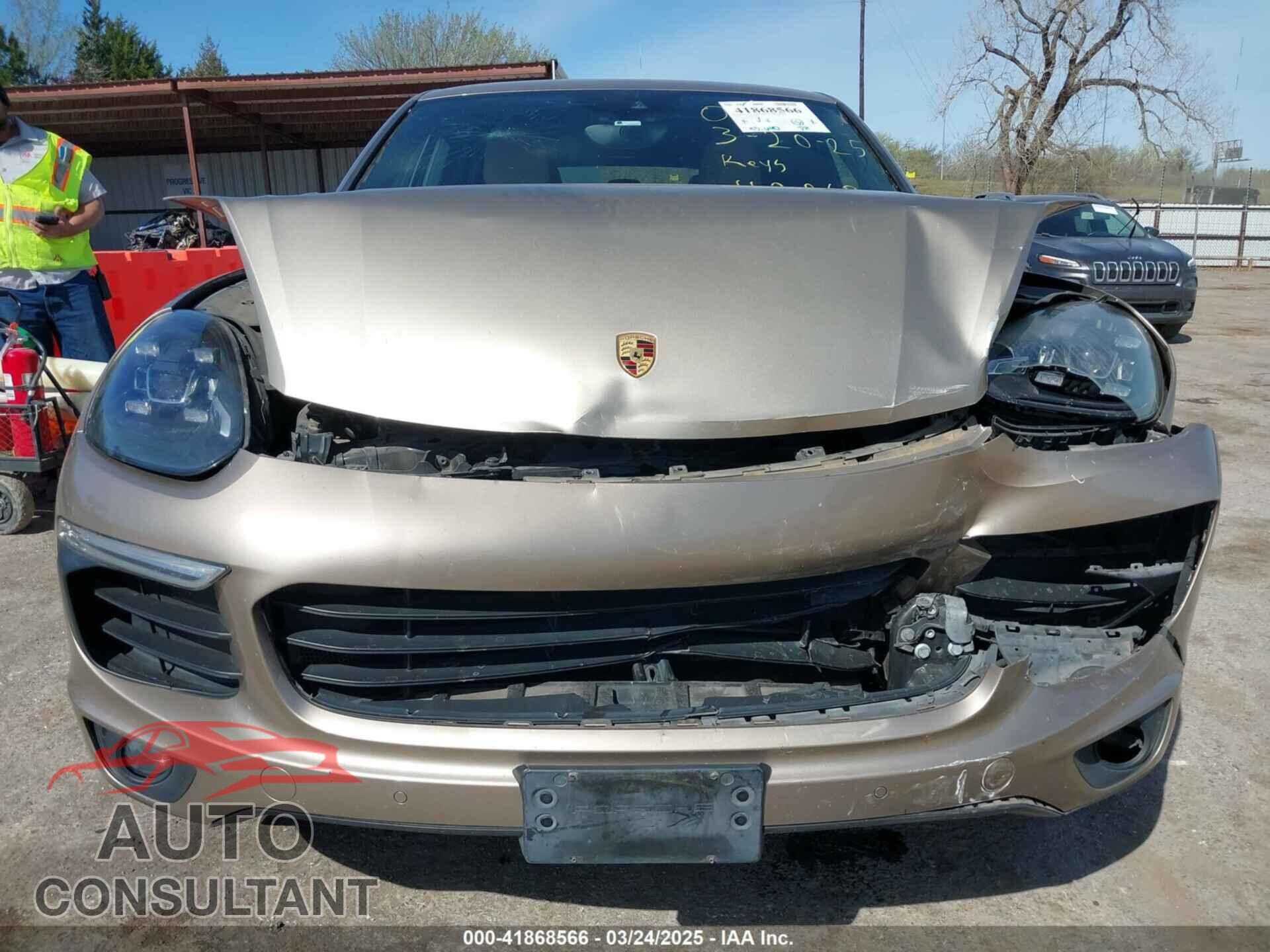 PORSCHE CAYENNE 2016 - WP1AA2A2XGKA15096