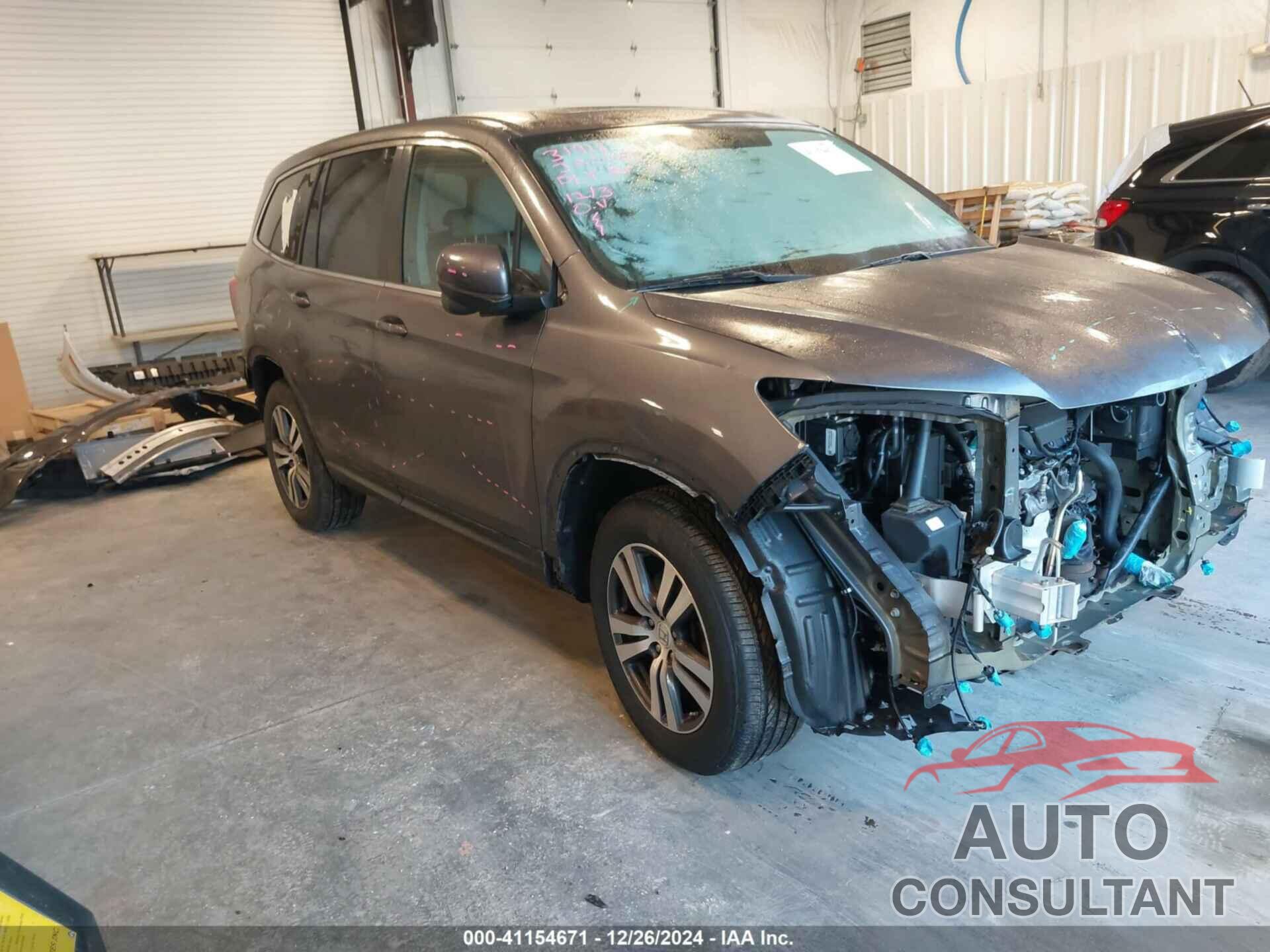 HONDA PILOT 2018 - 5FNYF6H56JB057651