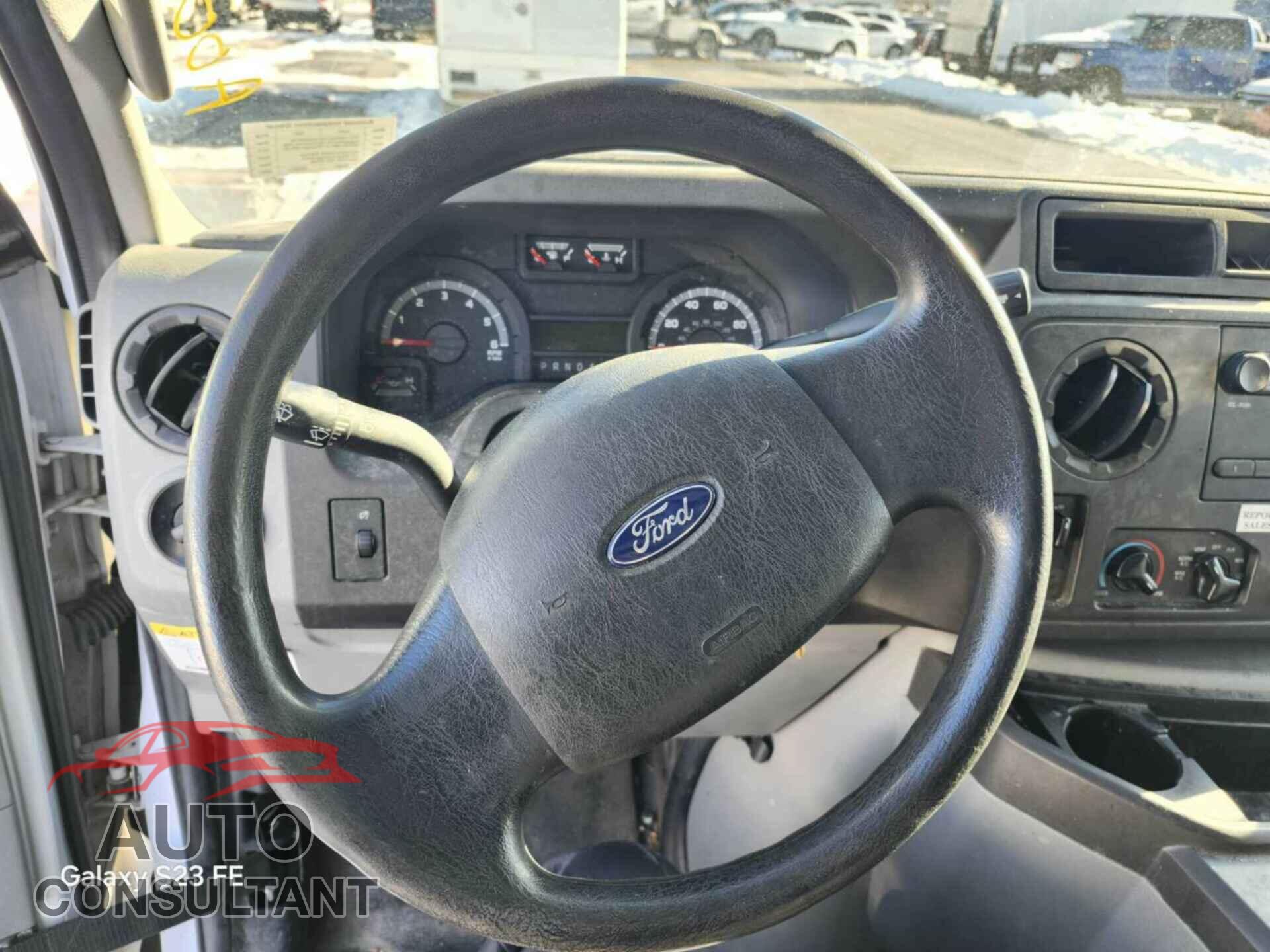 FORD ECONOLINE 2018 - 1FDXE4FS7JDC33217